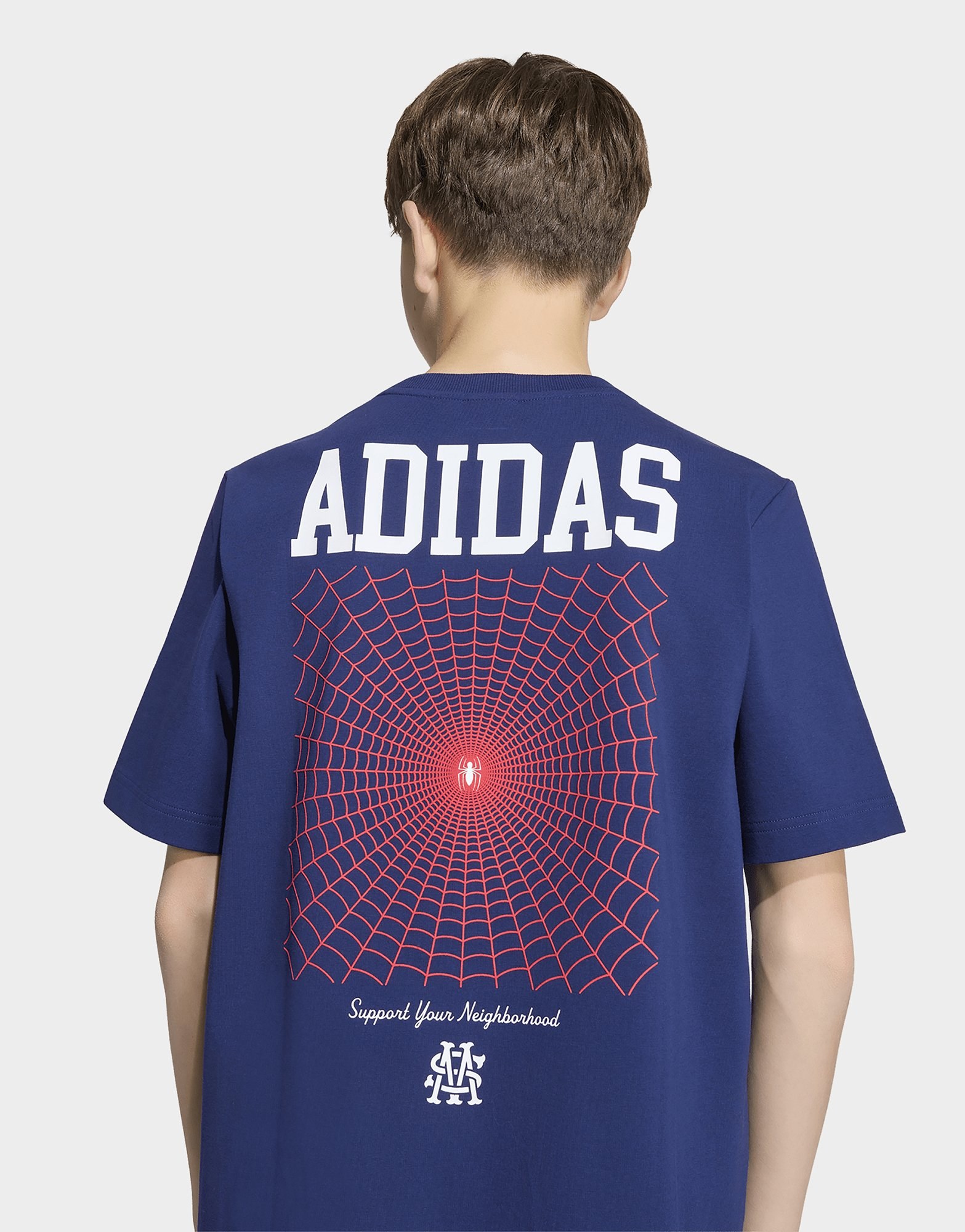 adidas Marvel Spider-Man Grafik T-Shirt