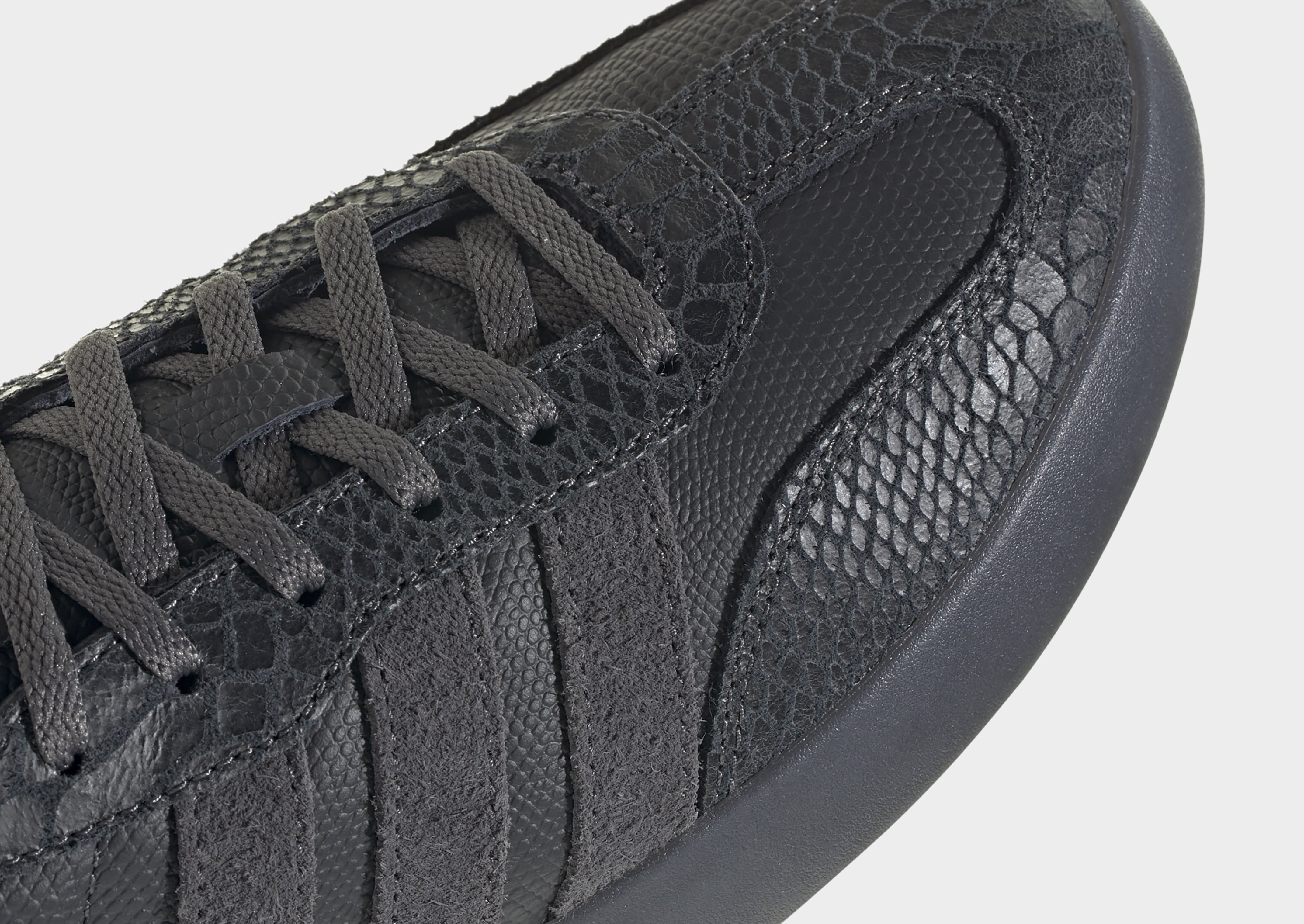 adidas BARREDA DECODE SCHUH