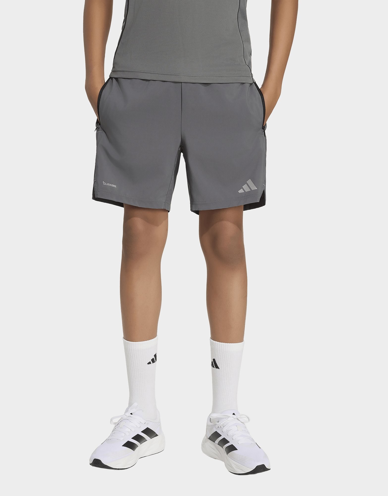 adidas TECH APPAREL SHORTS