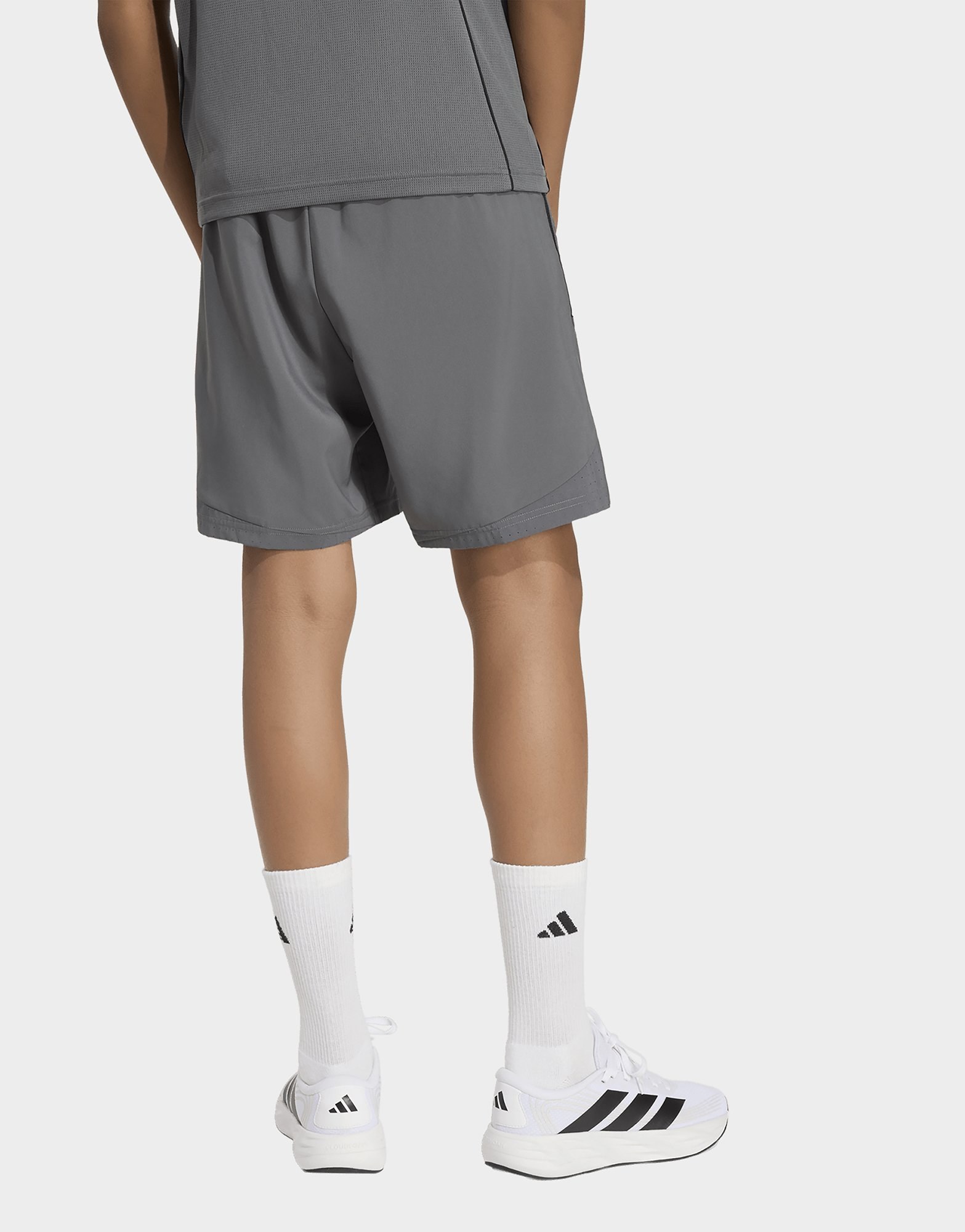 adidas TECH APPAREL SHORTS