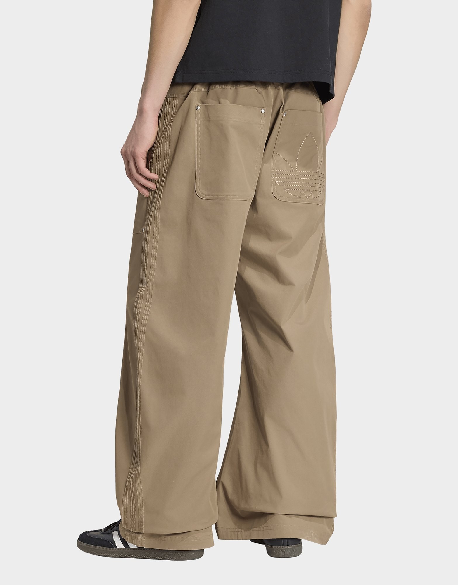 adidas Premium Essentials Weite Hose