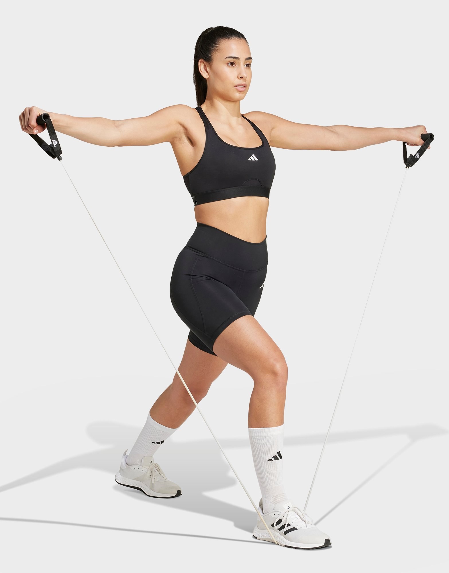 adidas Optimé Essentials Kurze Leggings Mit Tasche, 18 Cm