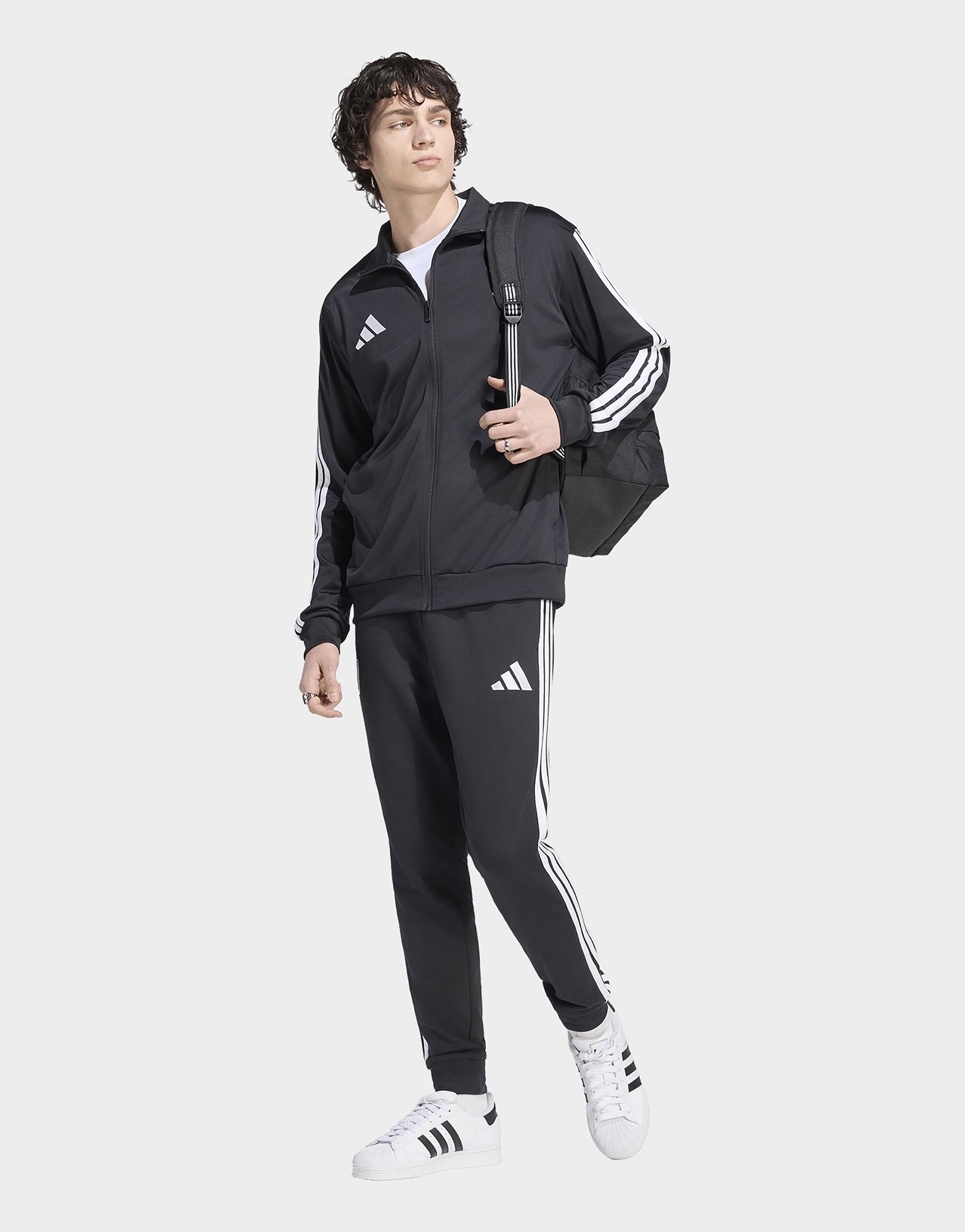 adidas Juventus Turin DNA Trainingsjacke