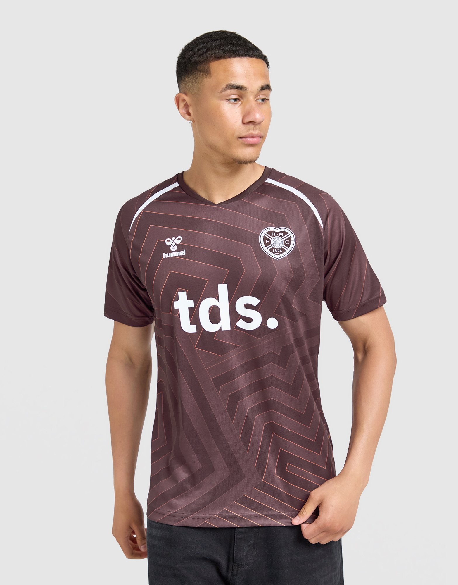 Hummel Hearts 2026/27 Aufwärmtrikot