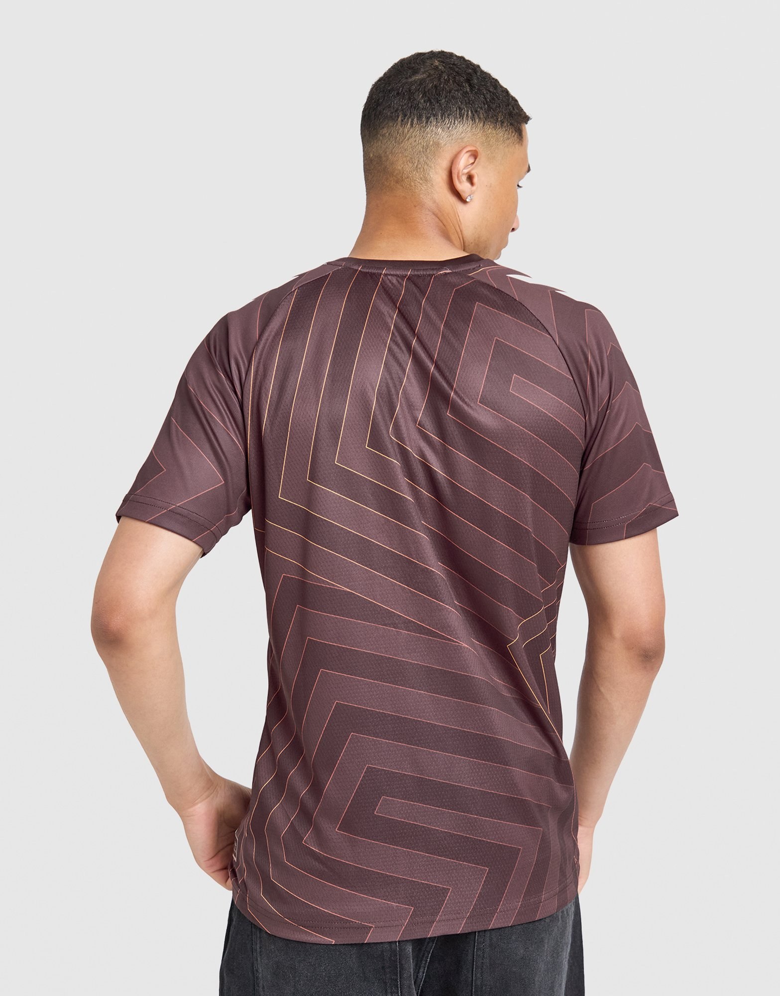 Hummel Hearts 2026/27 Aufwärmtrikot