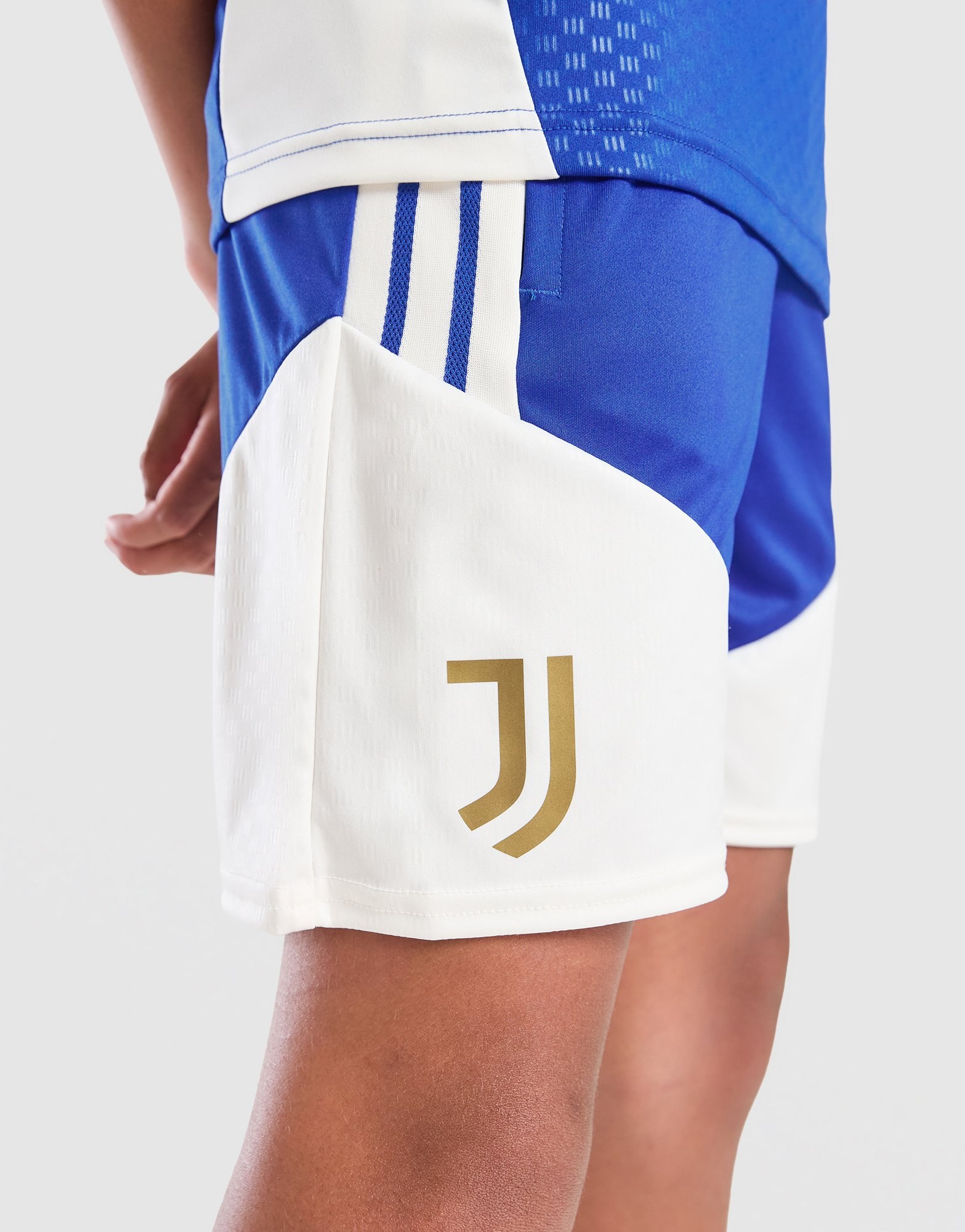 adidas Juventus Tiro 26 Training Shorts Junior