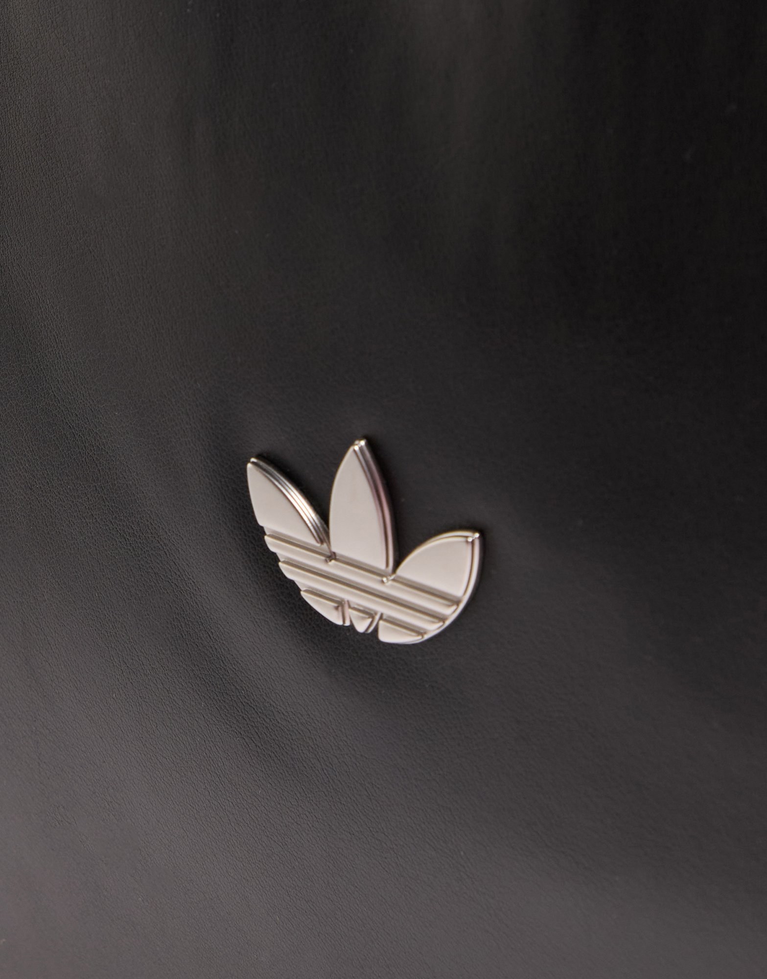 adidas Originals PU Metallic Trefoil Tragetasche
