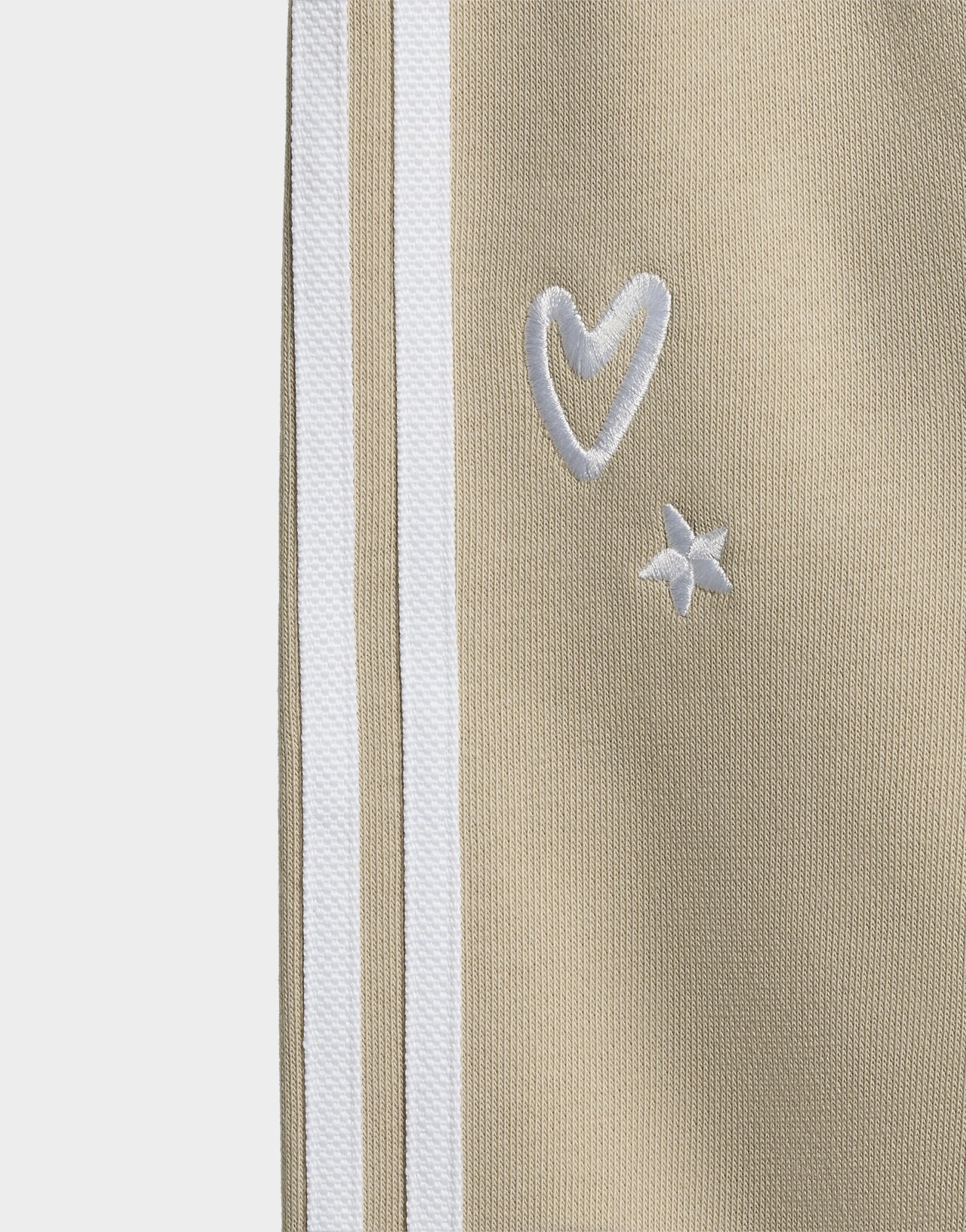 adidas Care Bears Trainingsanzug, Locker Geschnitten
