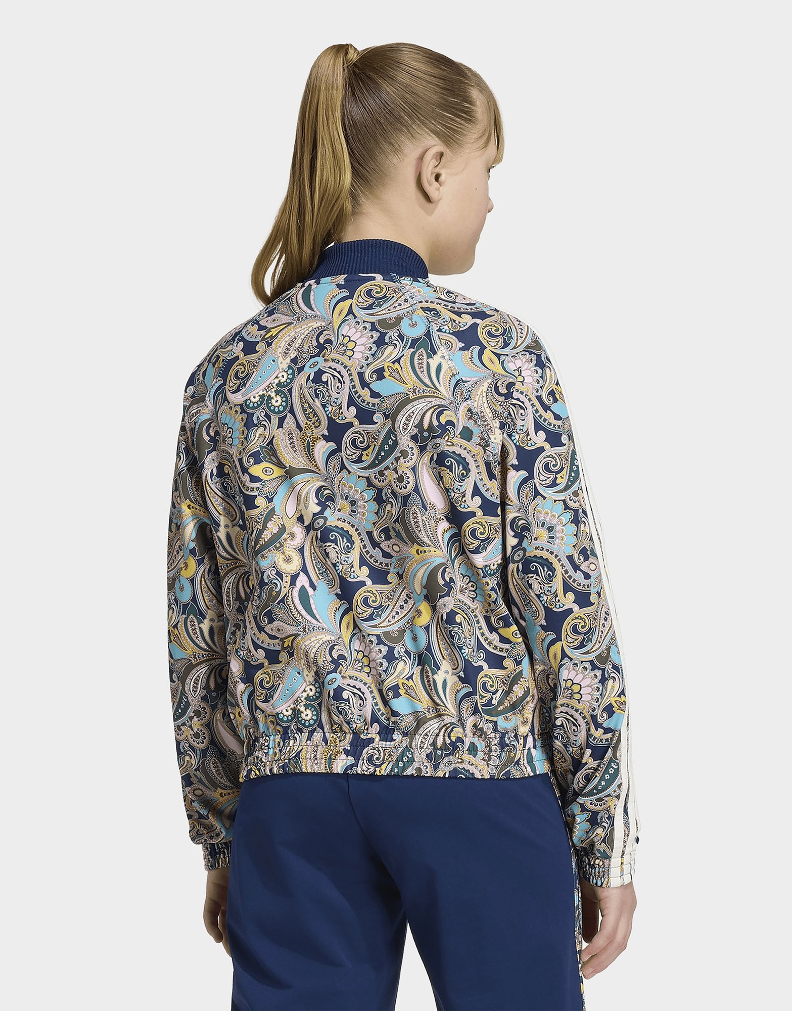 adidas Sst Paisley Originals Jacke, Locker Und Kürzer Geschnitten