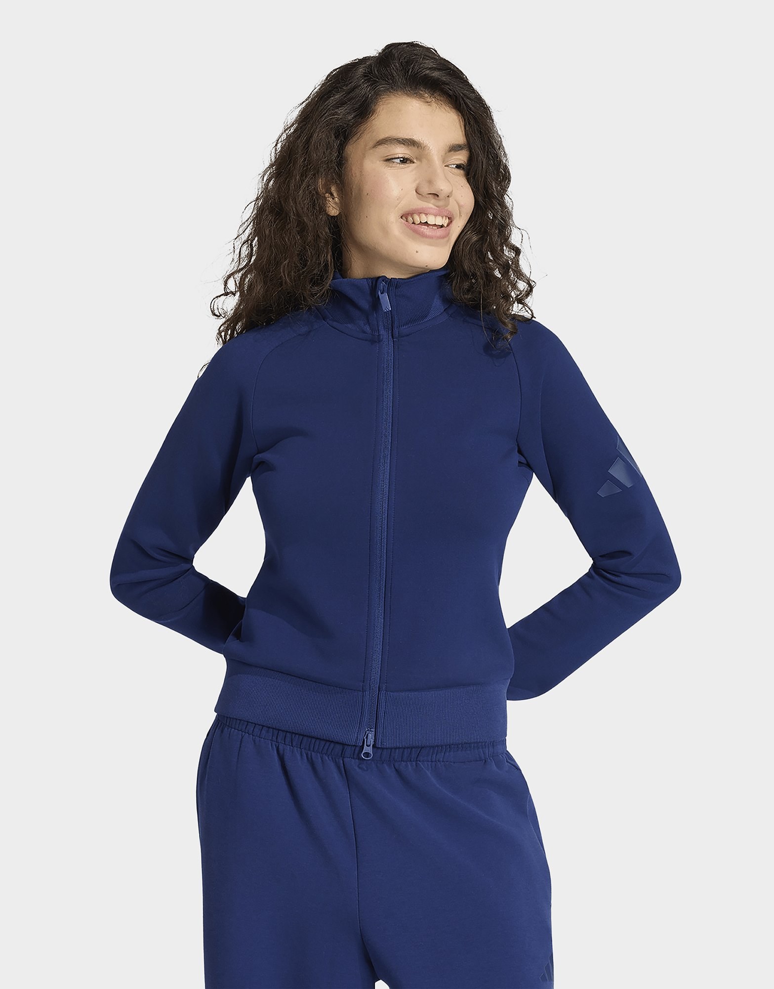 adidas Soft Lux Trainingsjacke, Schmal Geschnitten