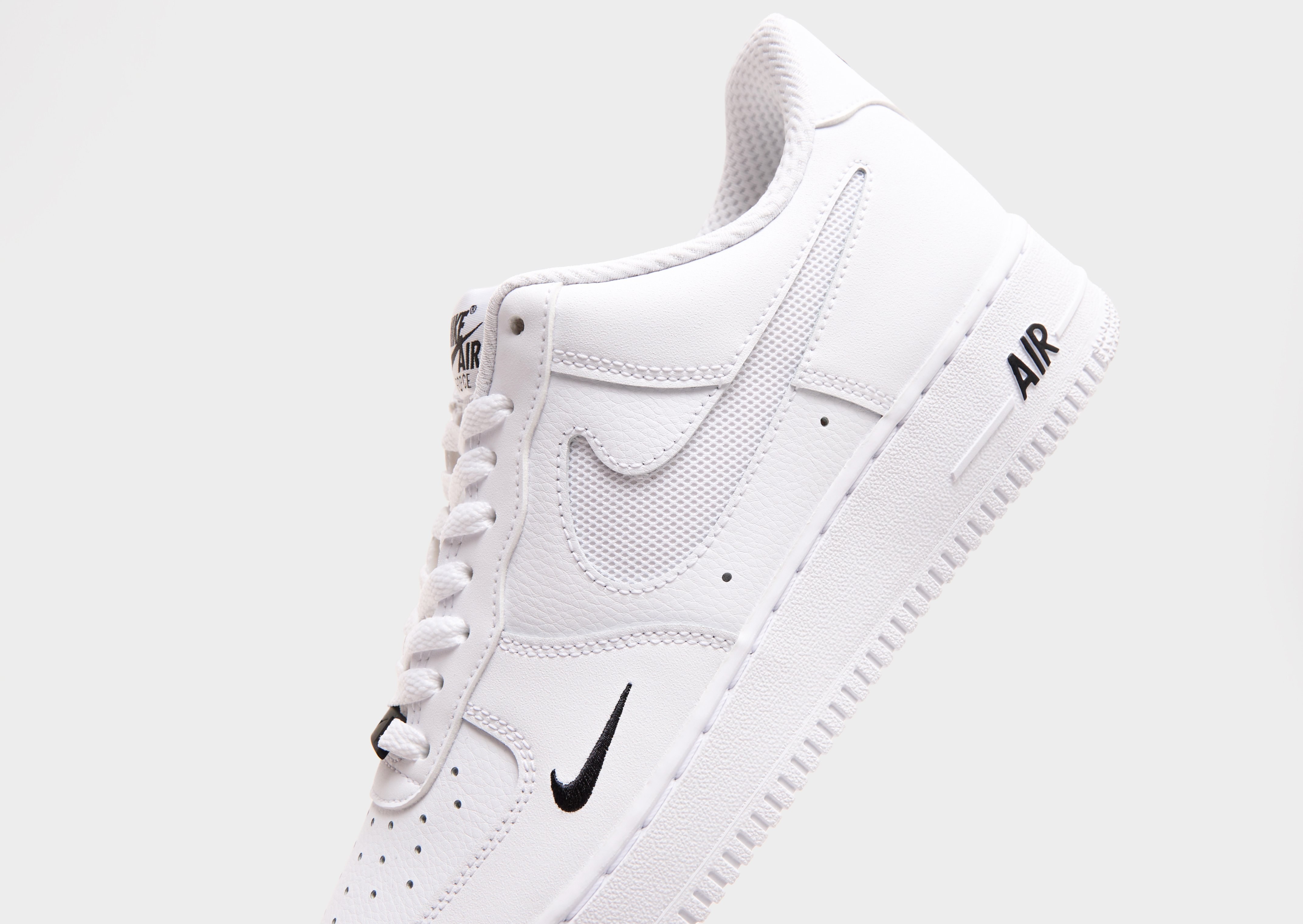 Nike Air Force 1 '07 LV8