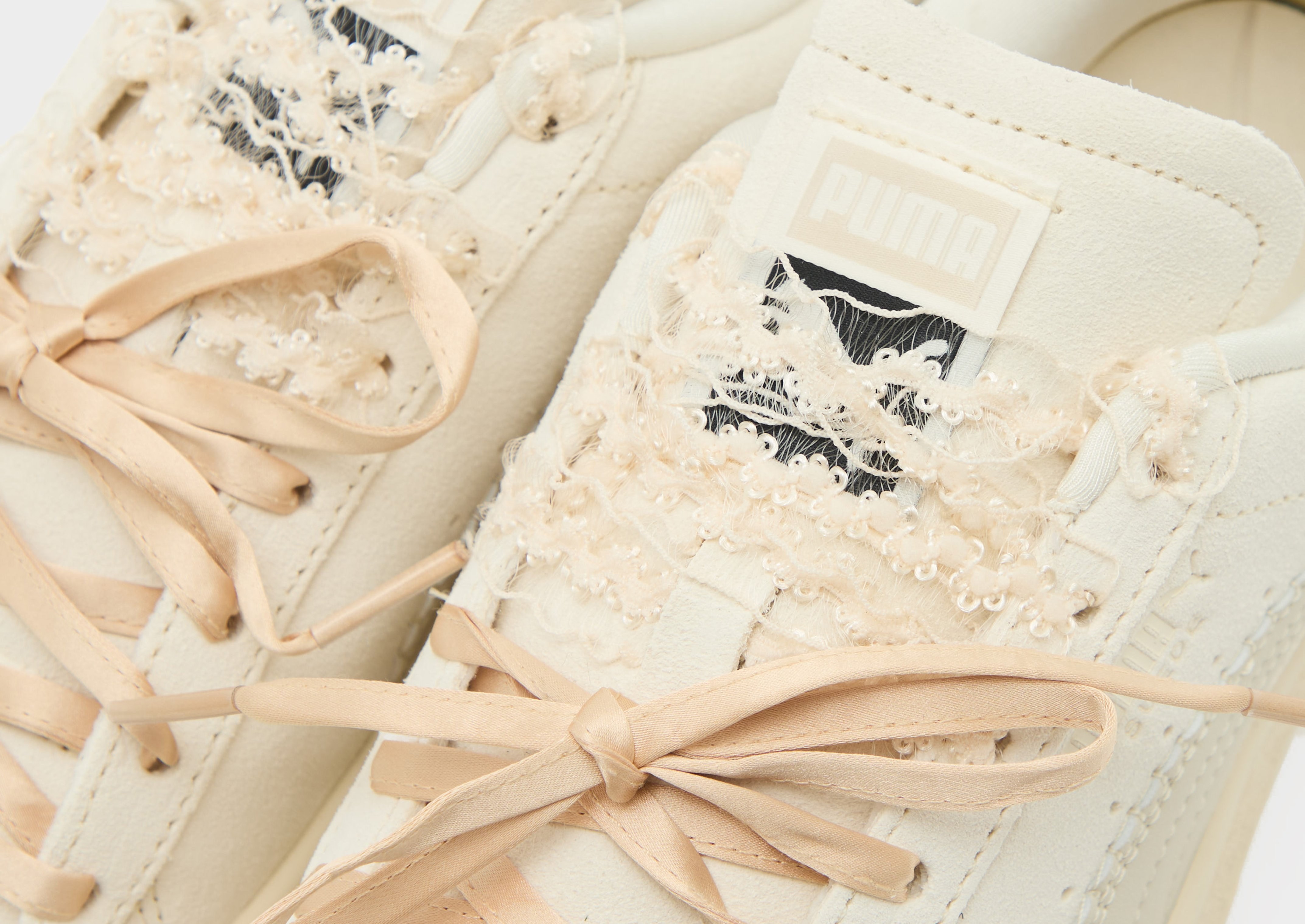 PUMA Suede Bloom Damen