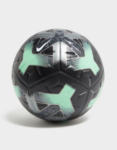 Nike Academy Fußball