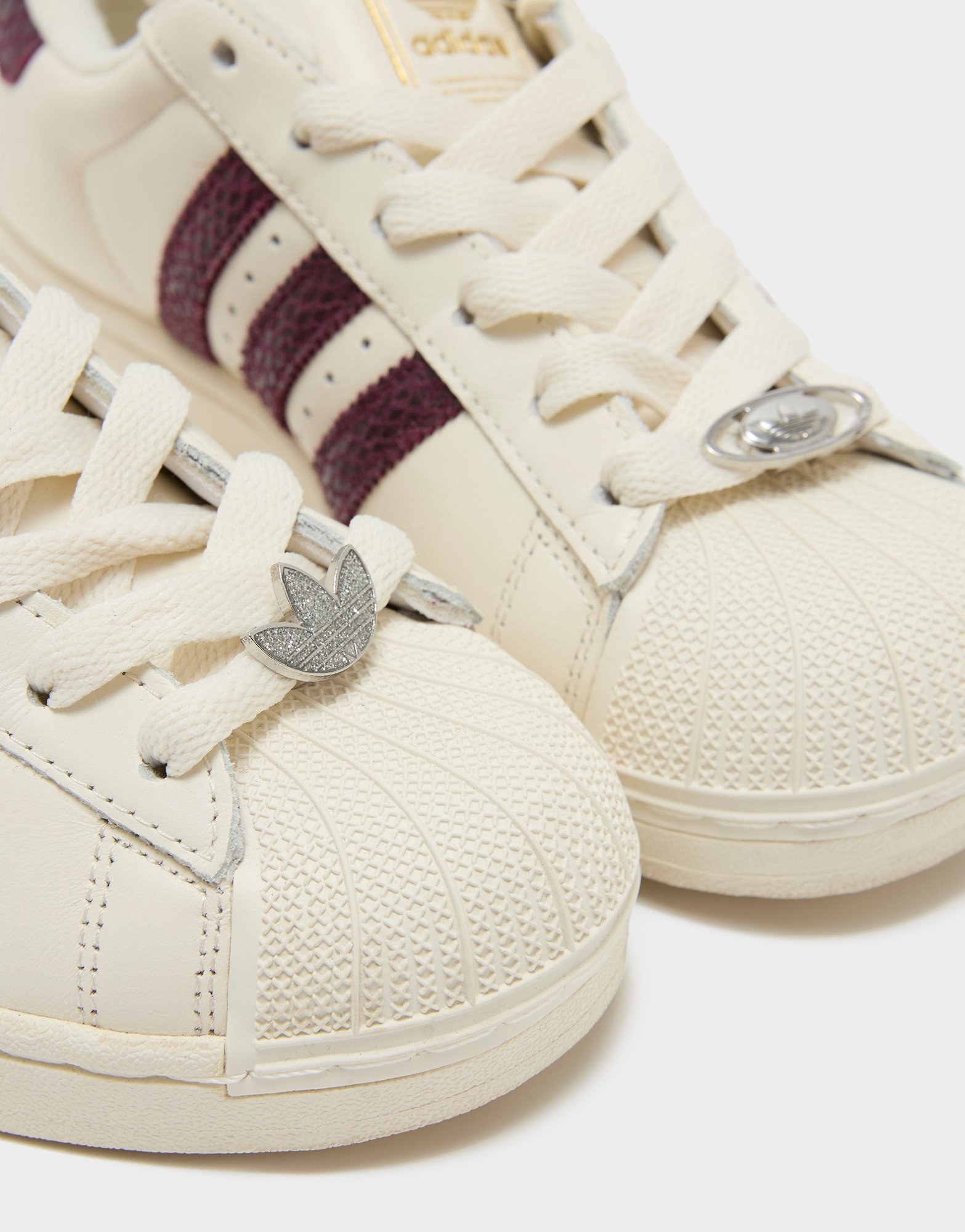 adidas Originals 4er-Pack Trefoil Schnürsenkel-Anhänger