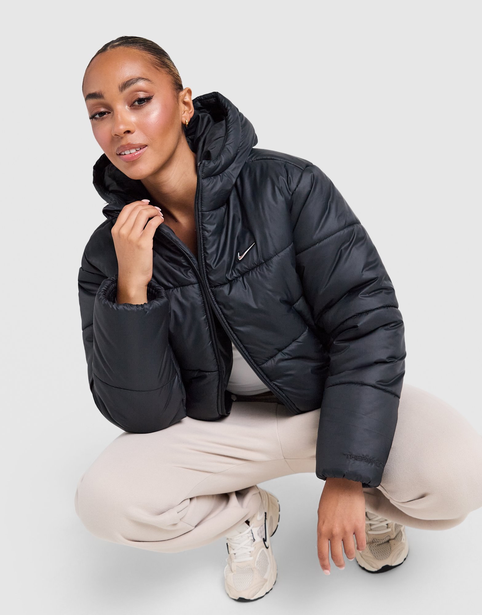 Nike Gym Life Swoosh Synthetic Jacke