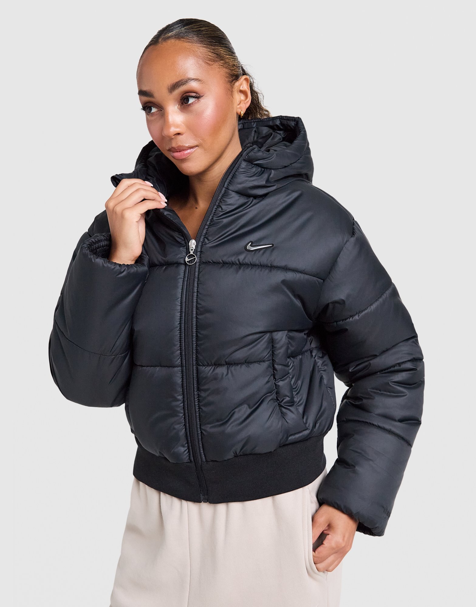 Nike Gym Life Swoosh Synthetic Jacke