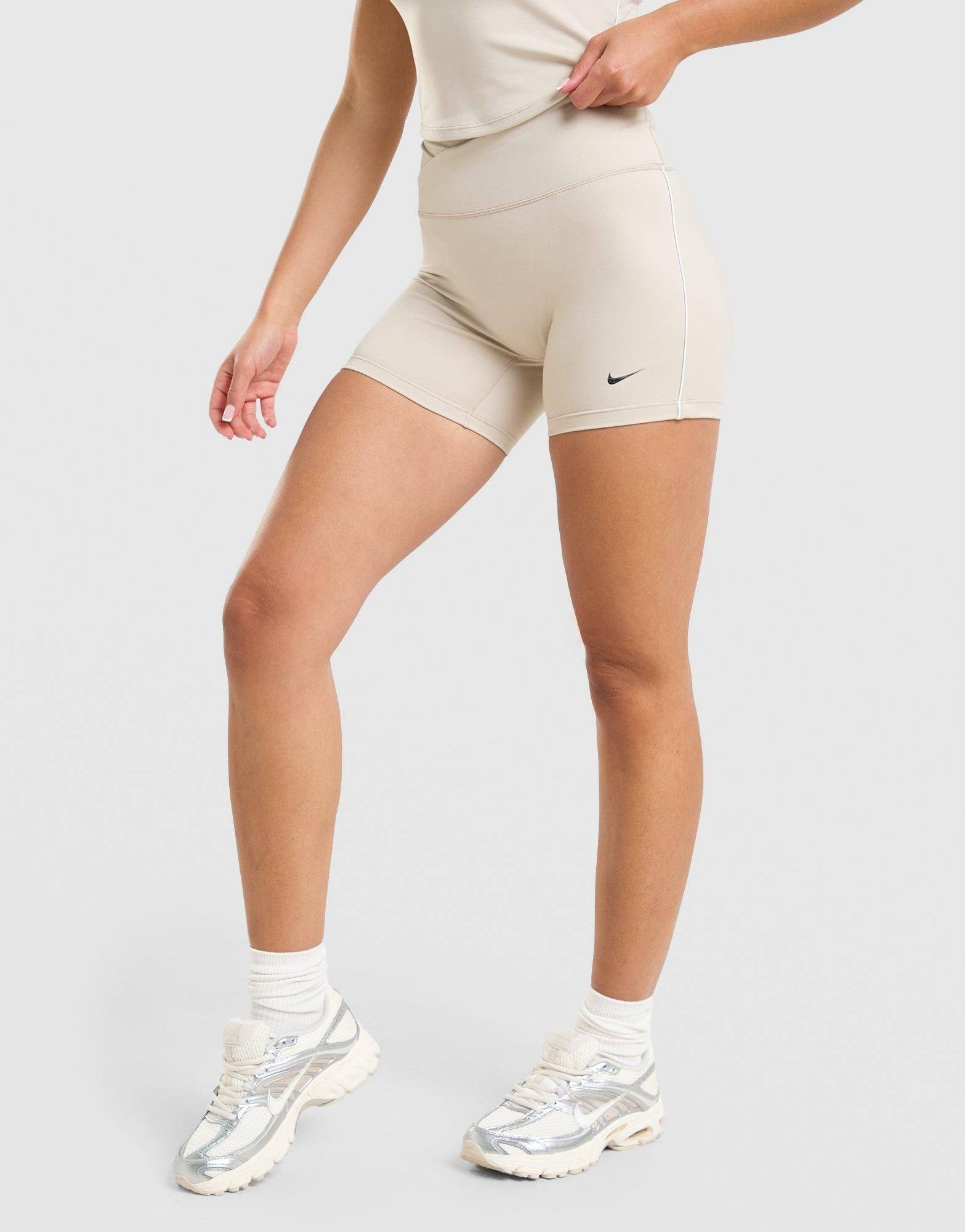 Nike Training Gym Life Swoosh 5 V Waist Bike Shorts