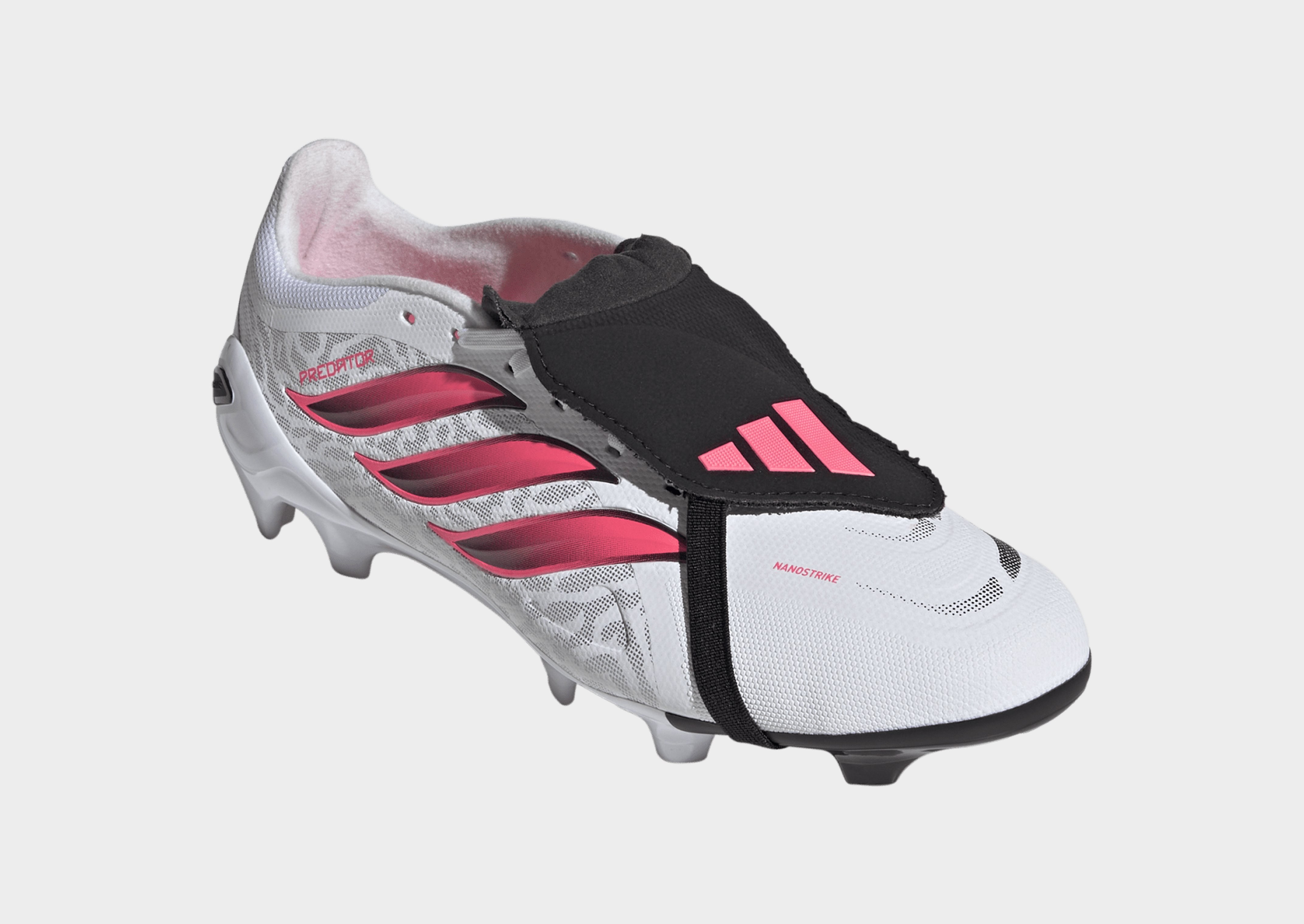 adidas Predator League Fußballschuh, Feste Böden, Umschlagbare Zunge