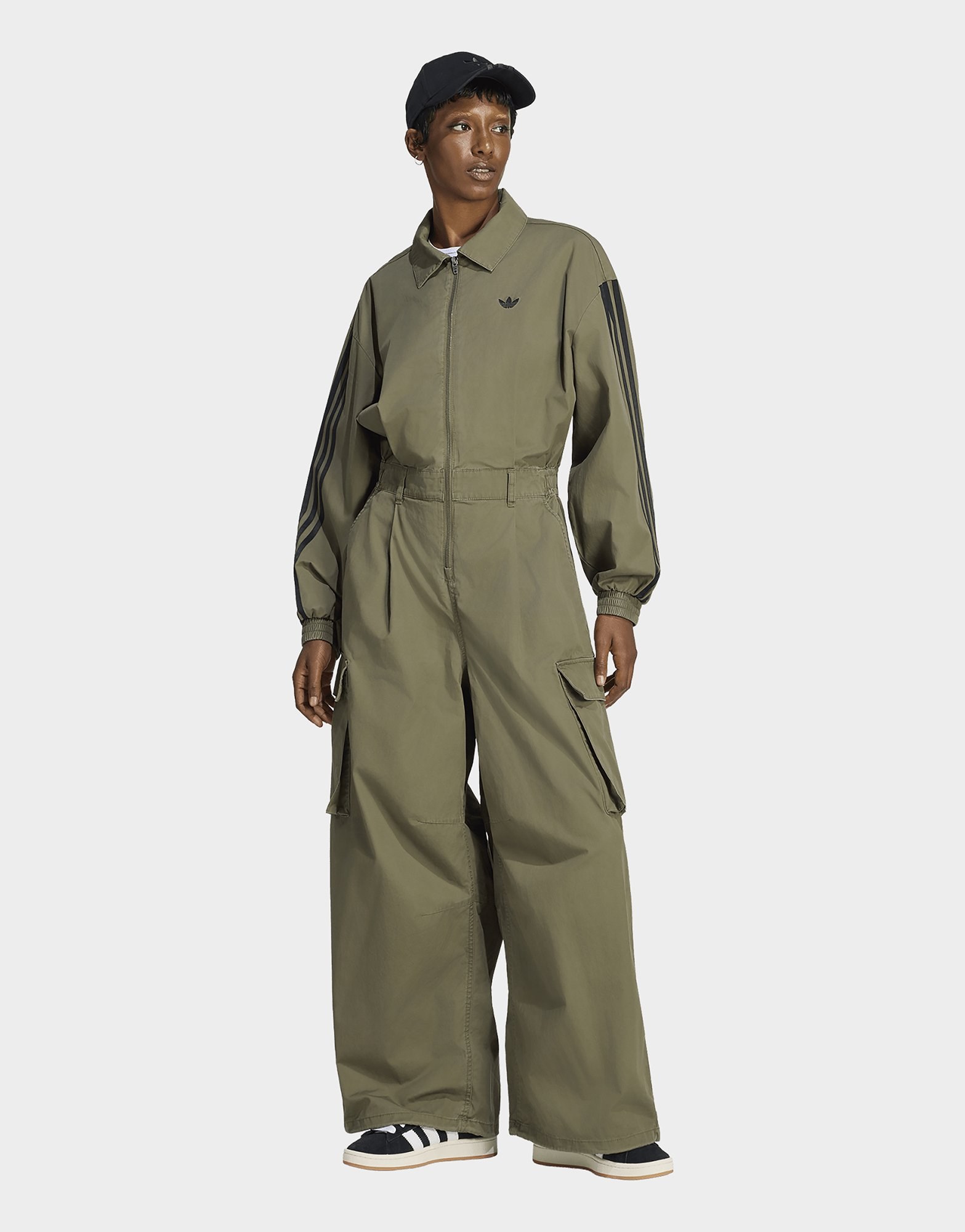 adidas JUMPSUIT, LOCKERER SCHNITT