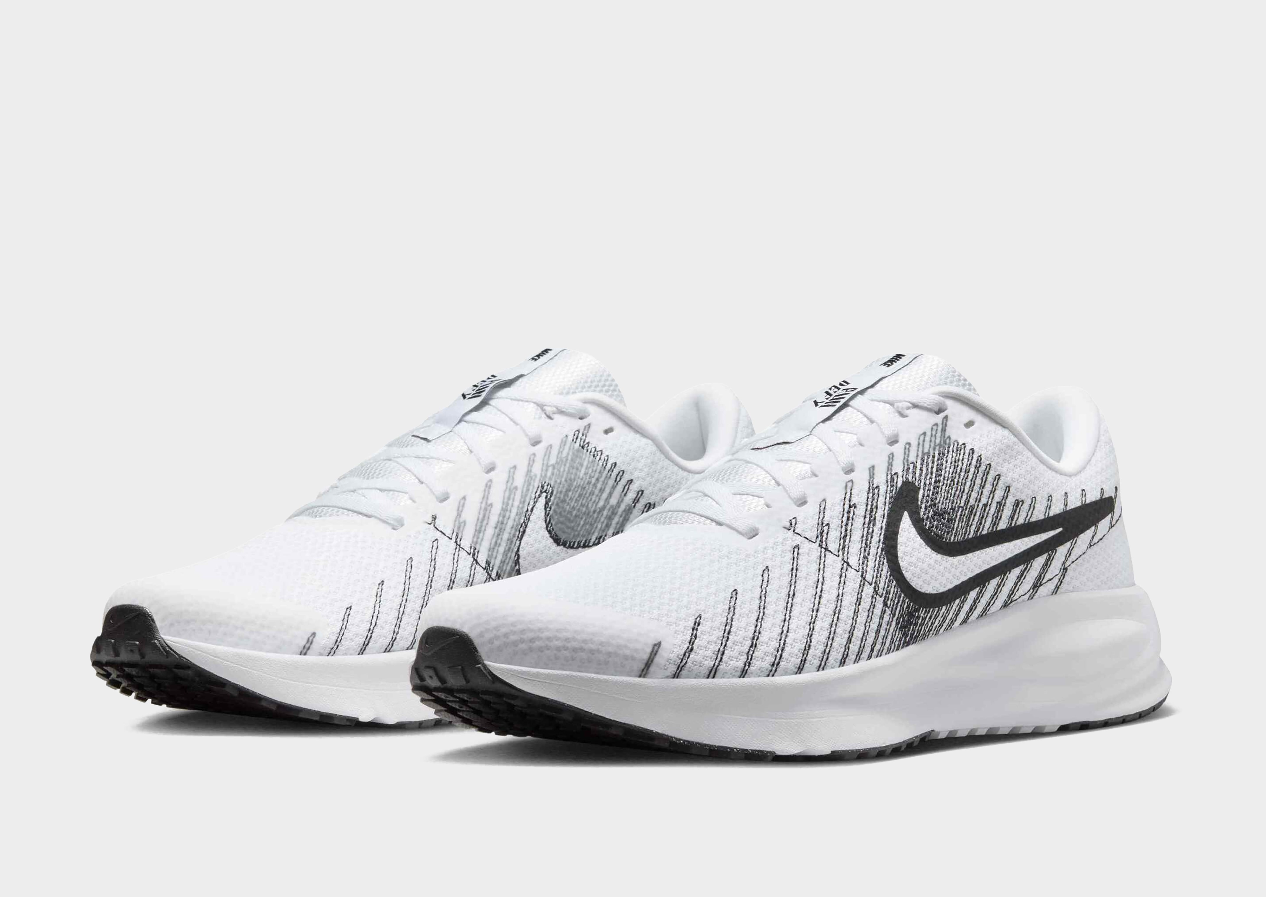 Nike Run Defy