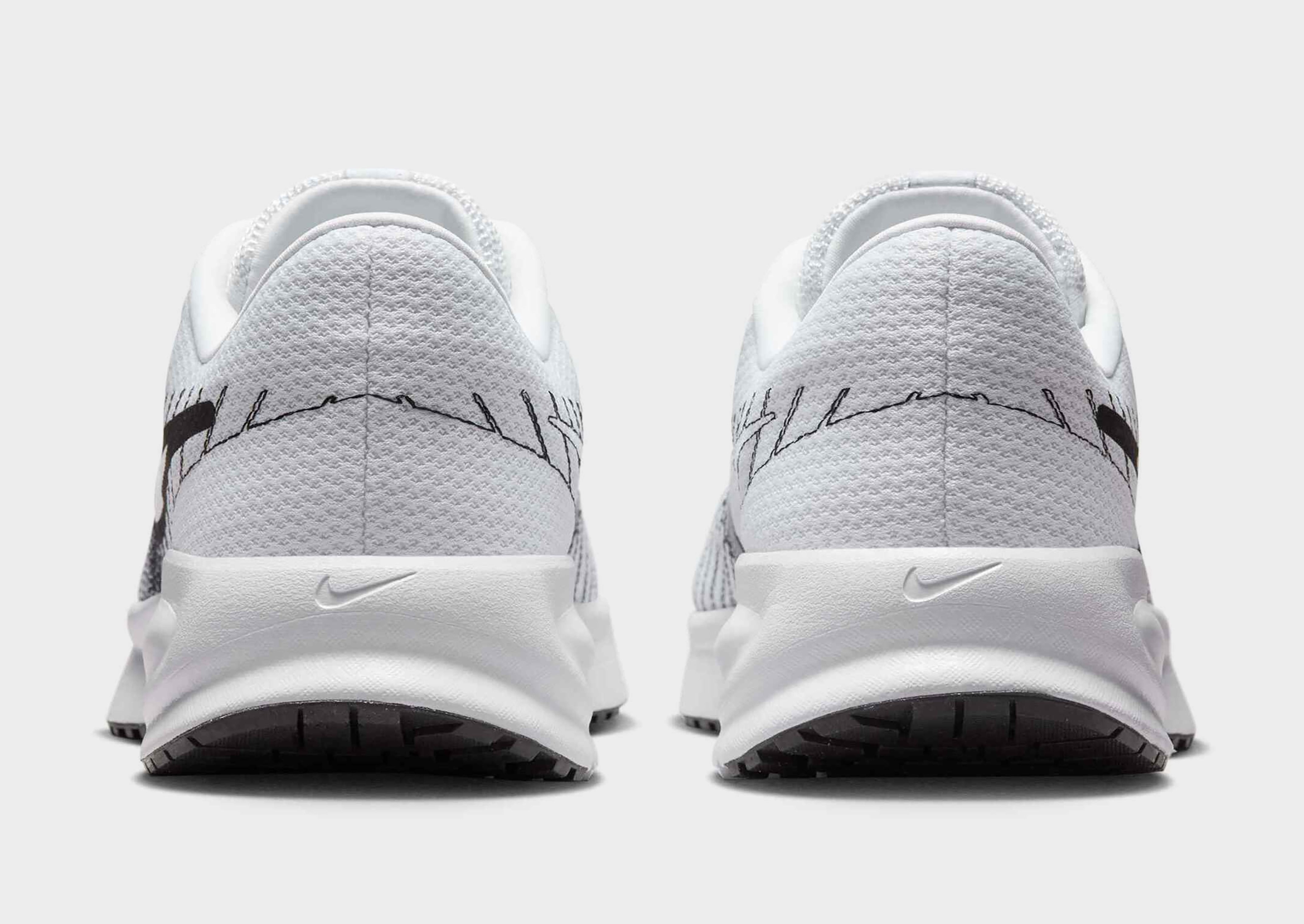 Nike Run Defy