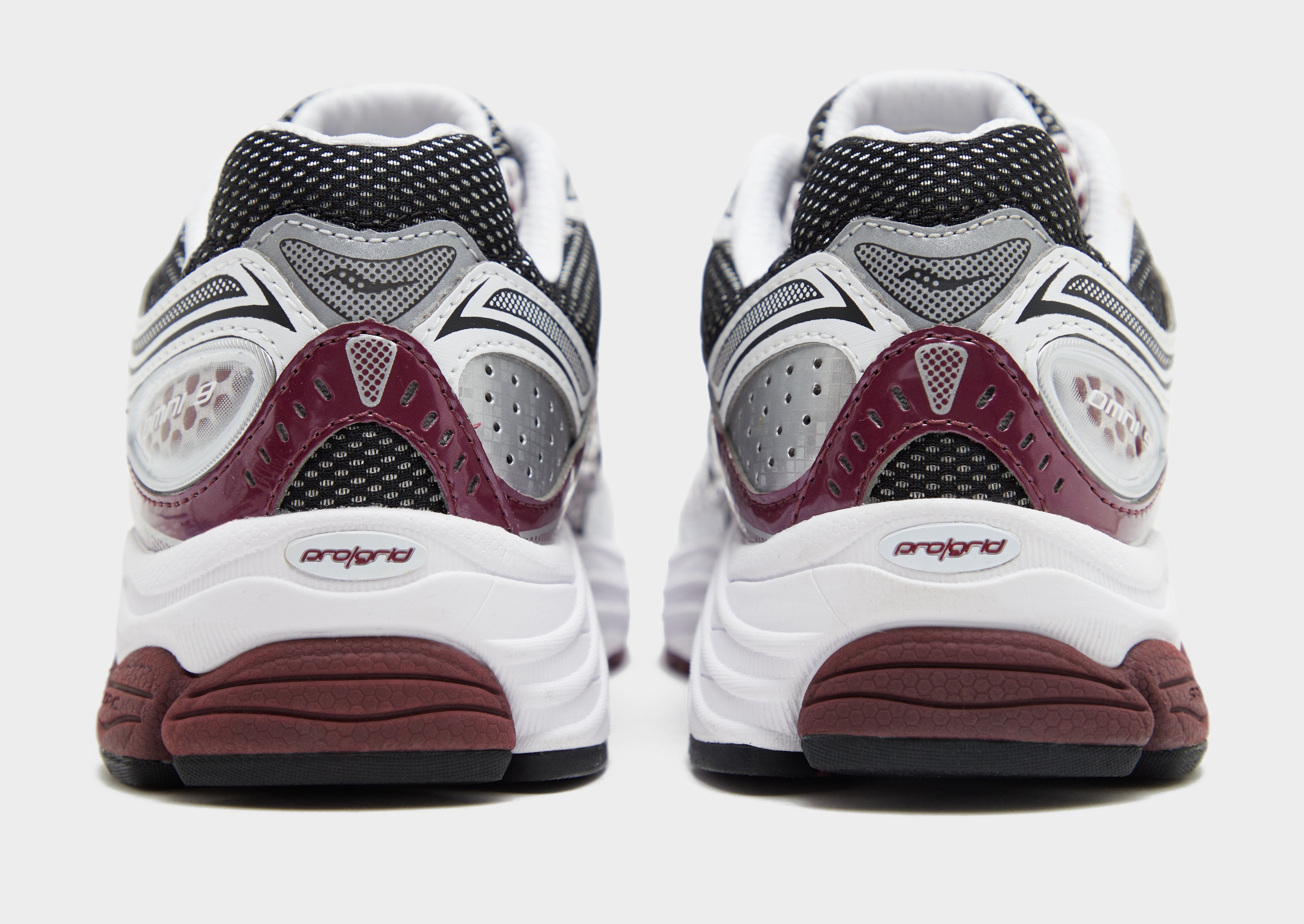 Saucony ProGrid Omni 9 Women's