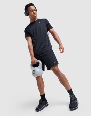 Nike Challenger 7 Unlined Shorts