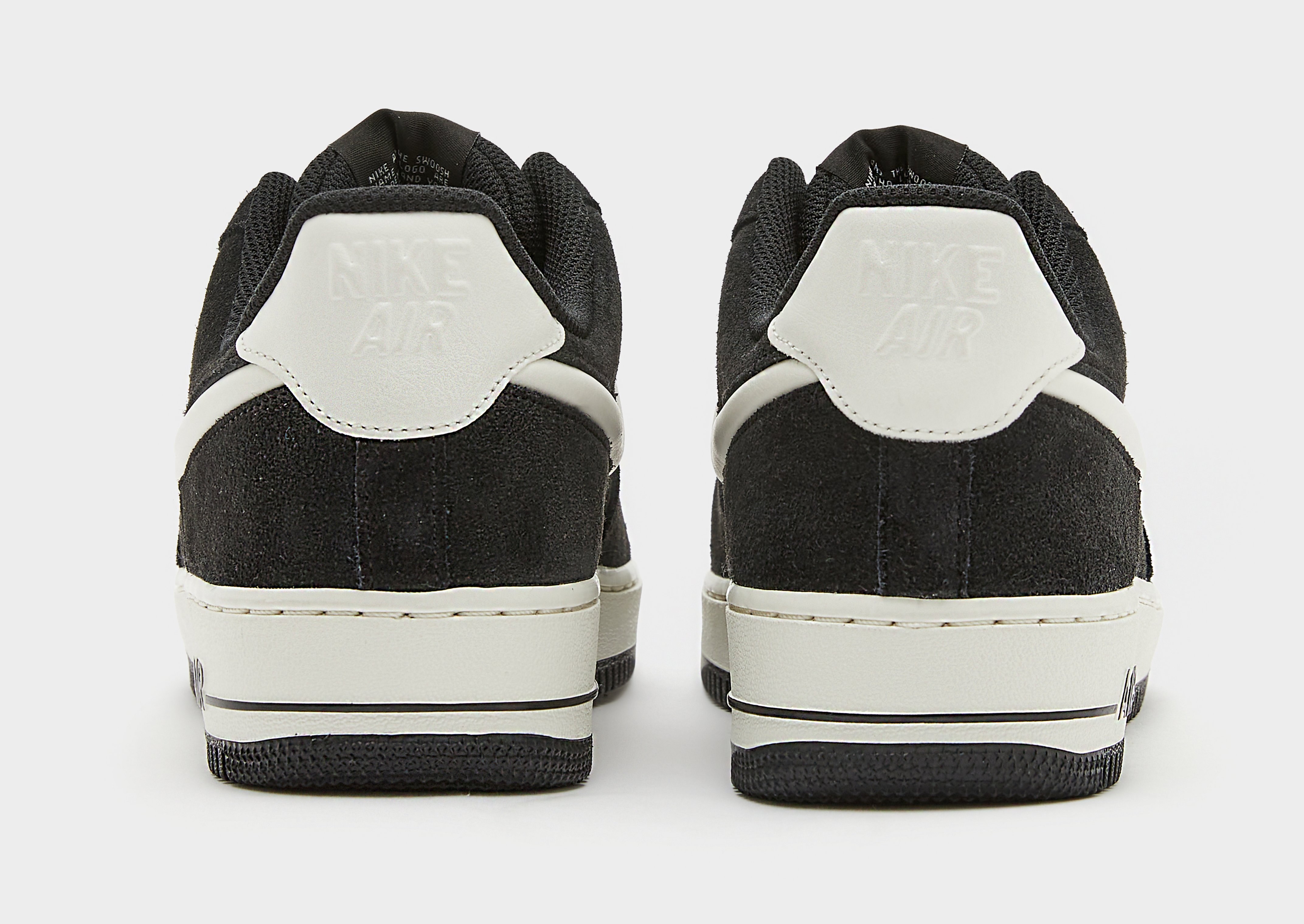 Nike Air Force 1 '07 LV8