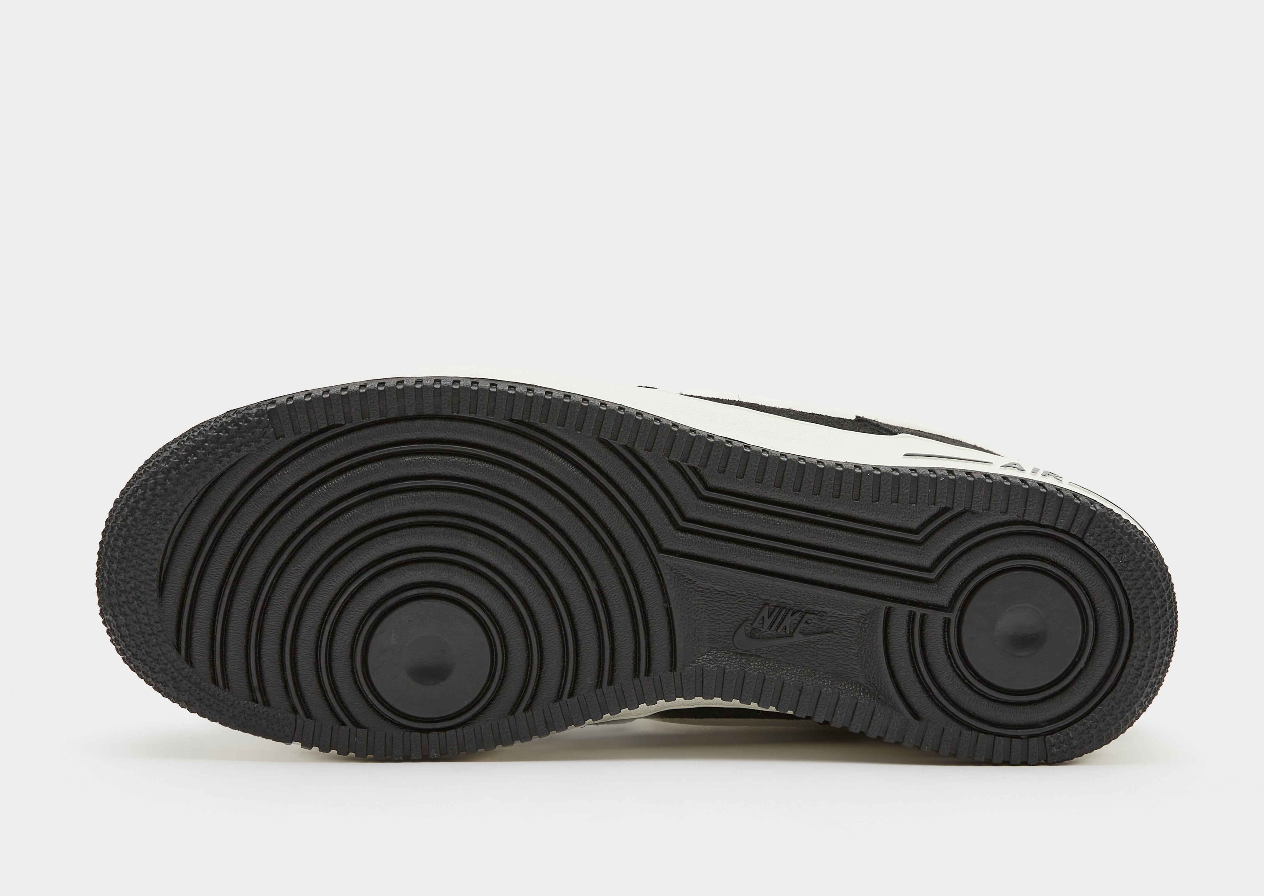 Nike Air Force 1 '07 LV8