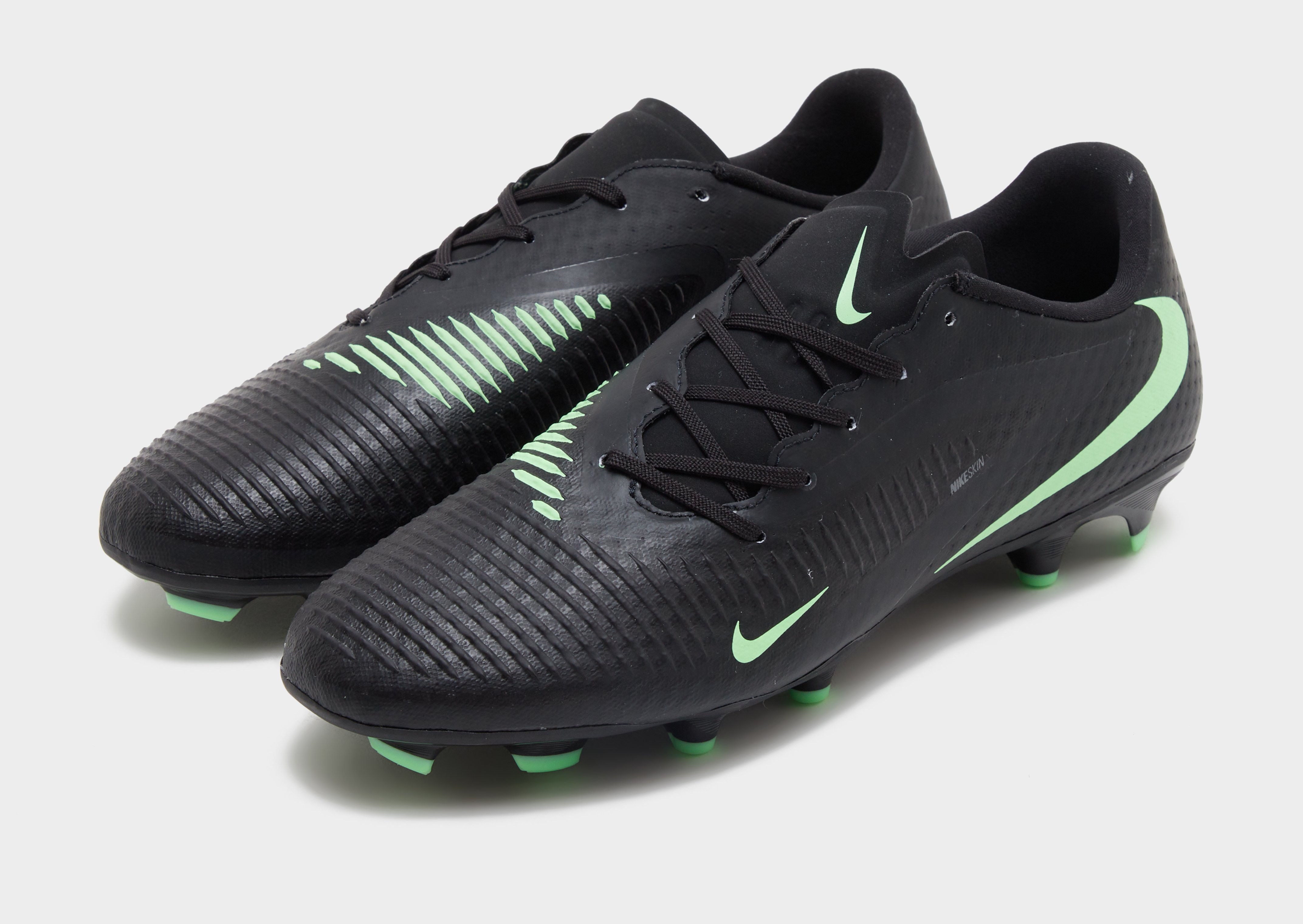 Nike Phantom 6 Low Academy FG