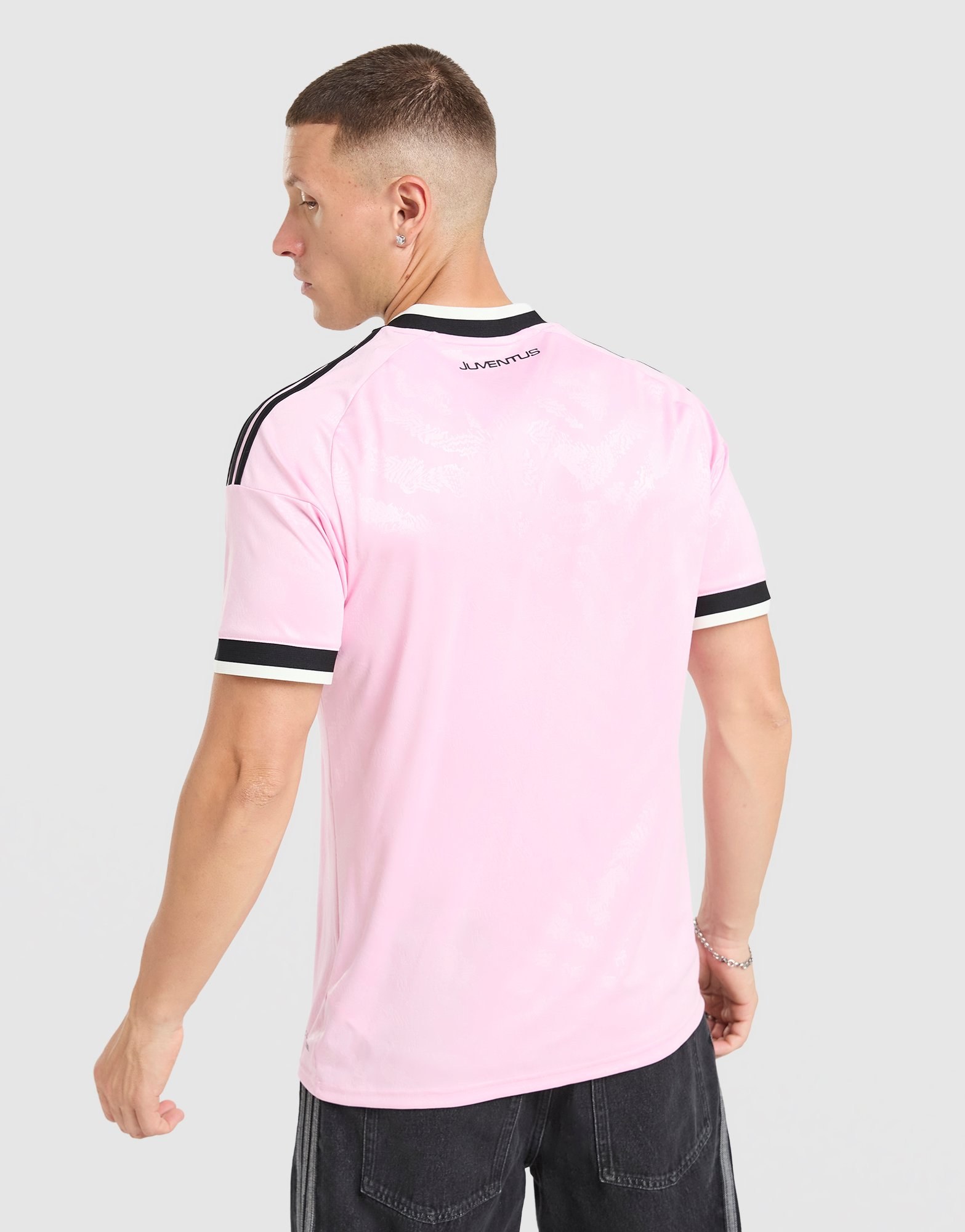adidas Juventus Turin 26/27 Auswärtstrikot