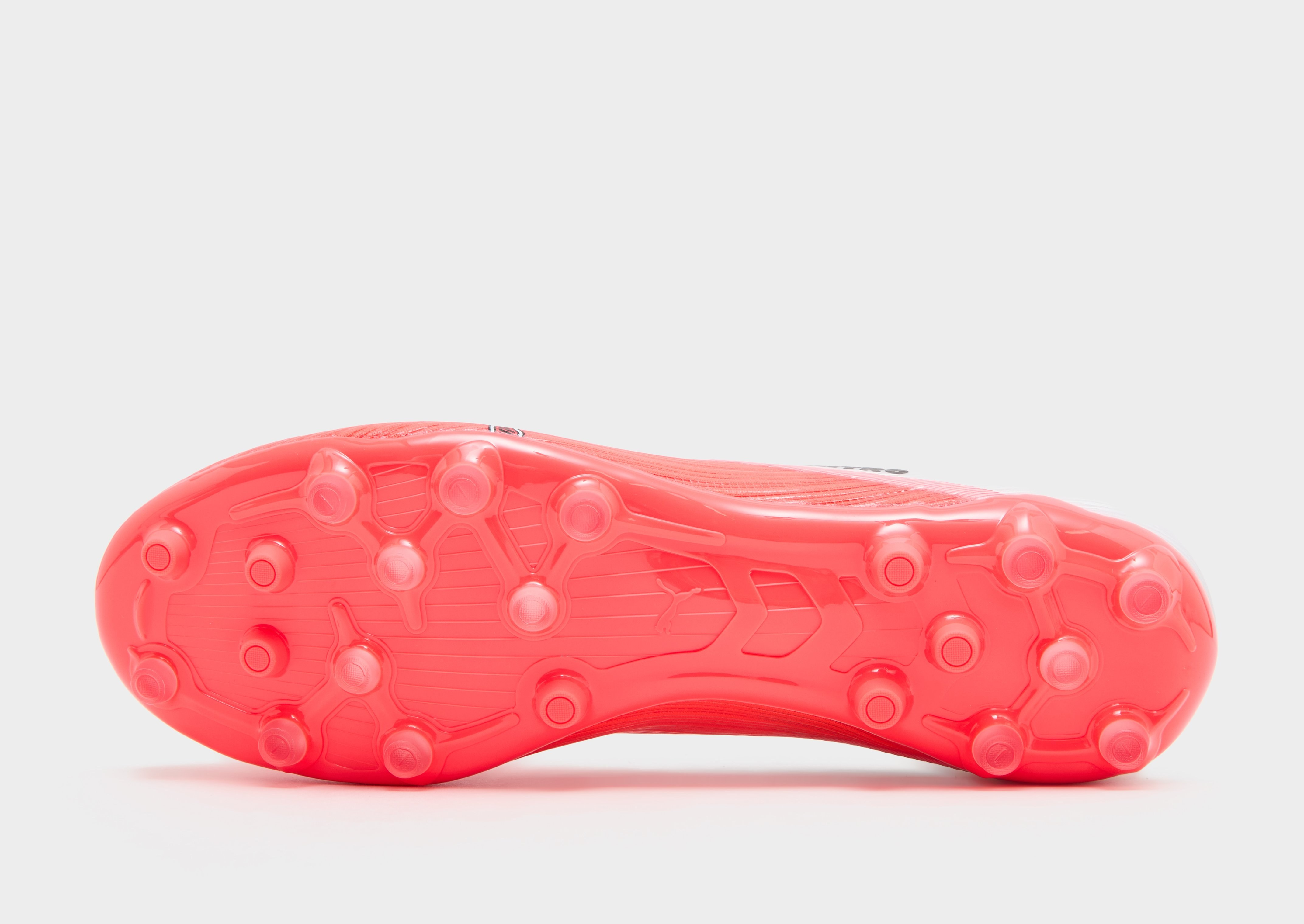 PUMA ULTRA 7 NITRO Match MG
