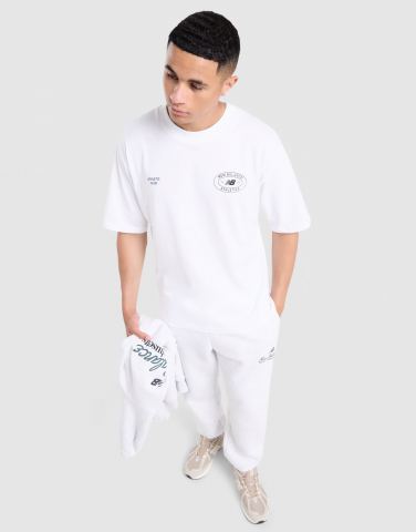 New Balance Oval T-Shirt