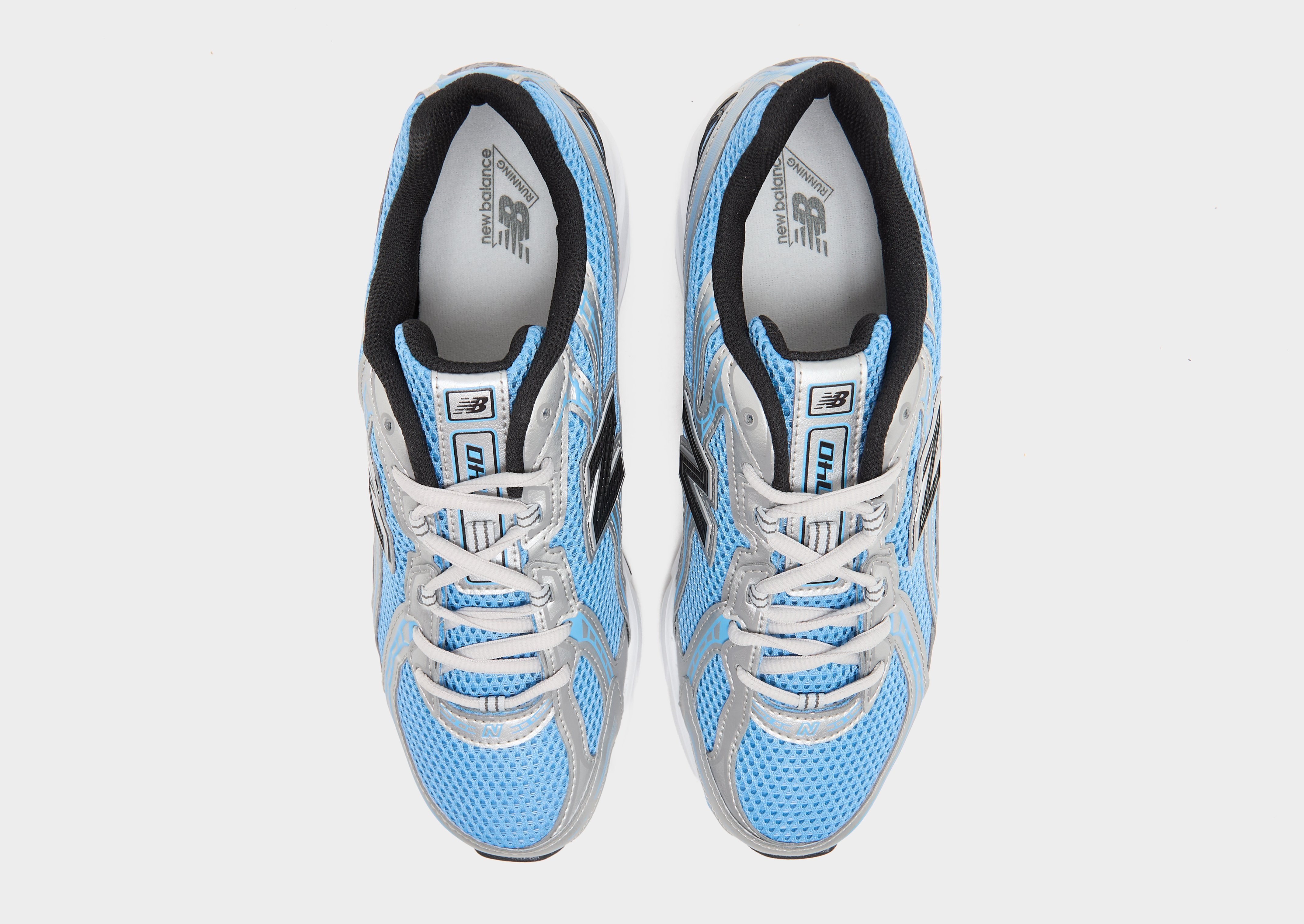 New Balance 740