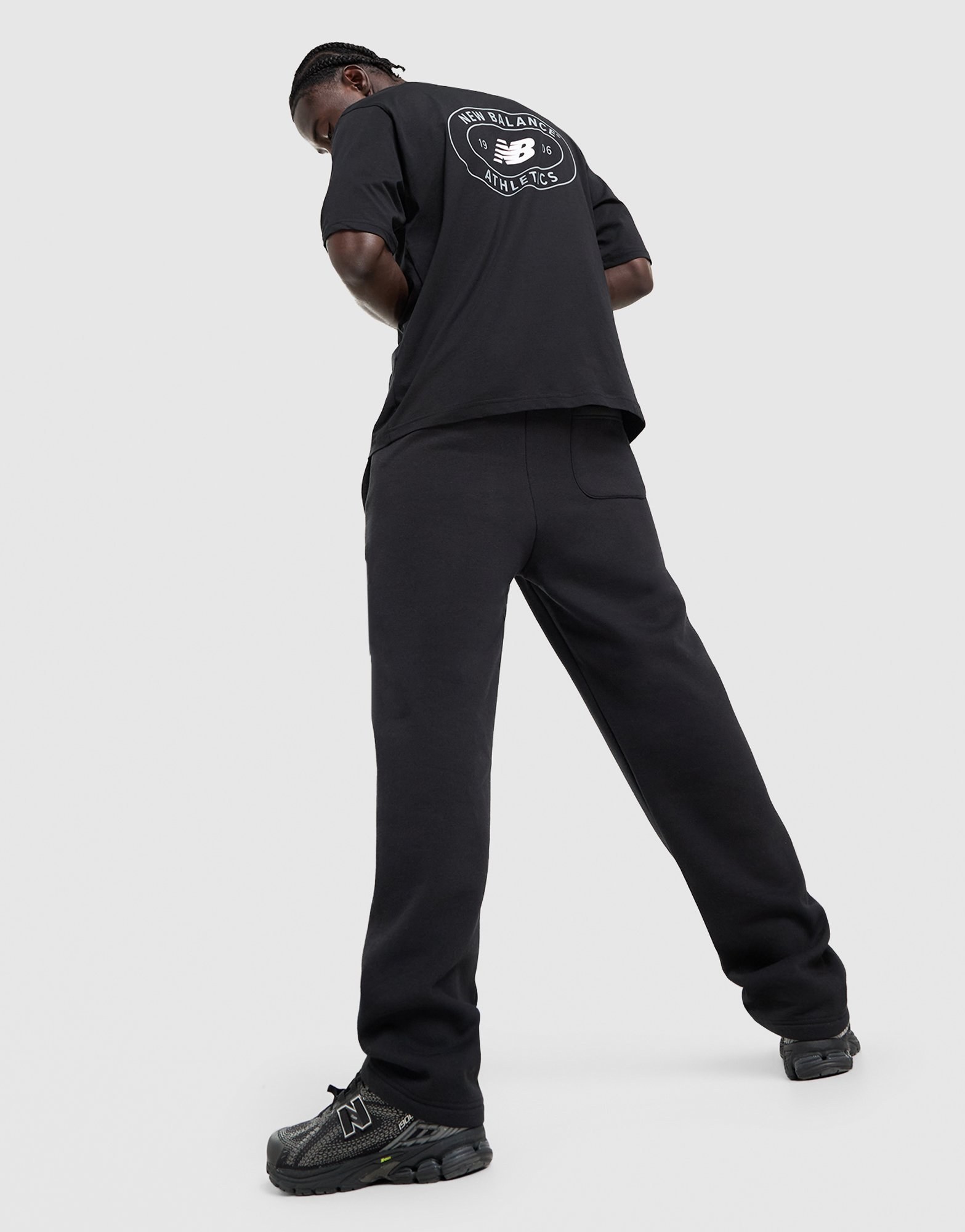 New Balance Oval T-Shirt
