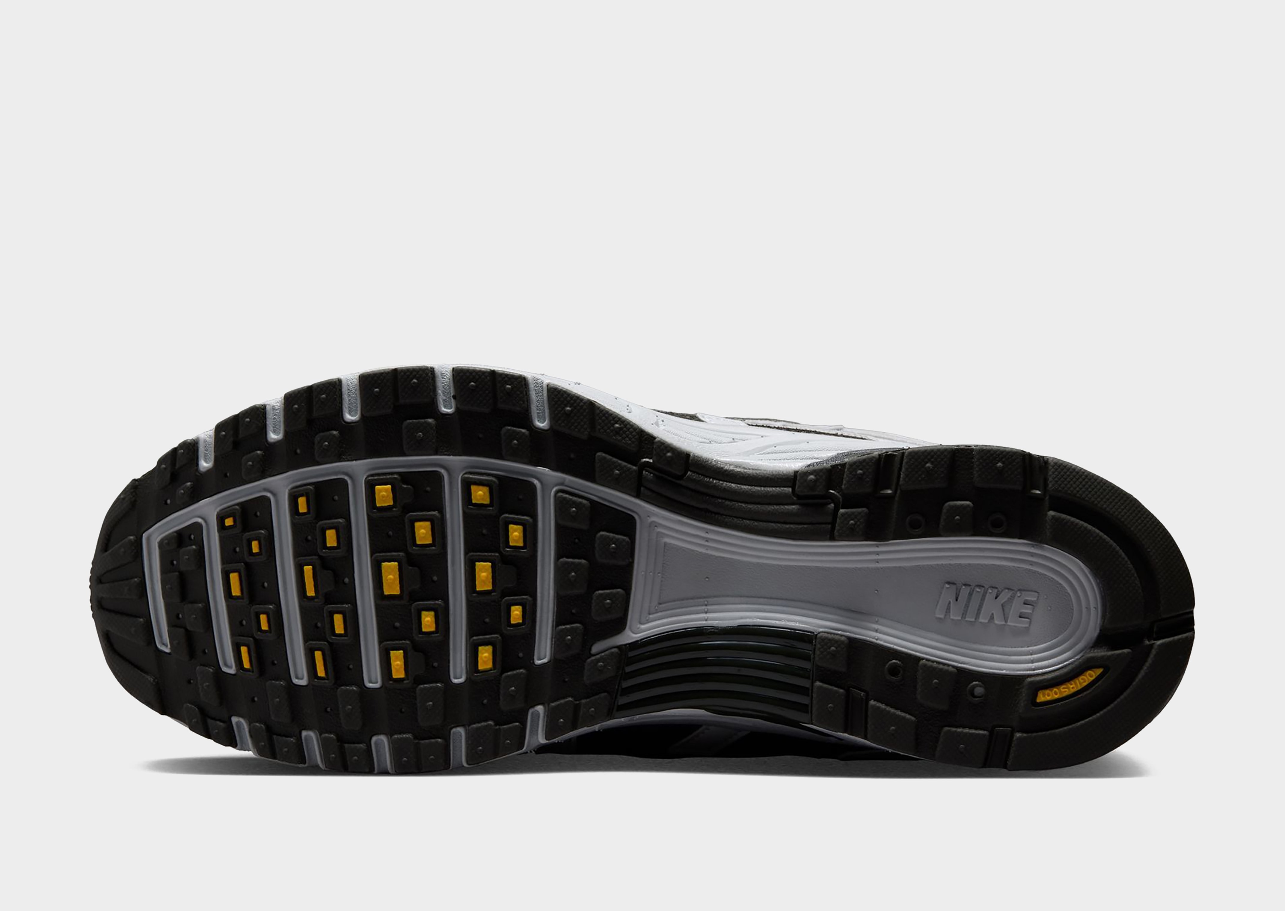 Nike Schuh (Herren) P-6000