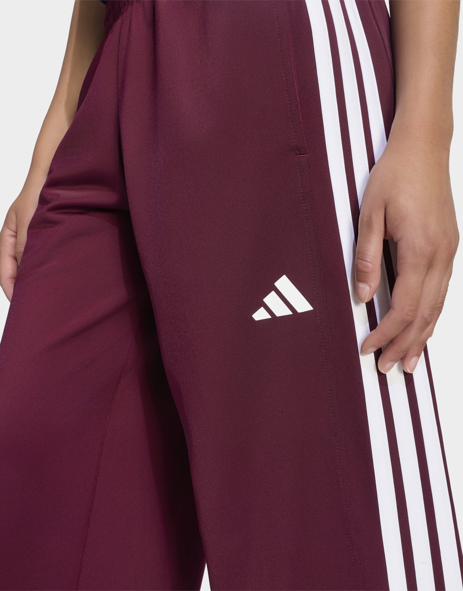 adidas Dayready Trainingshose, Weites Bein