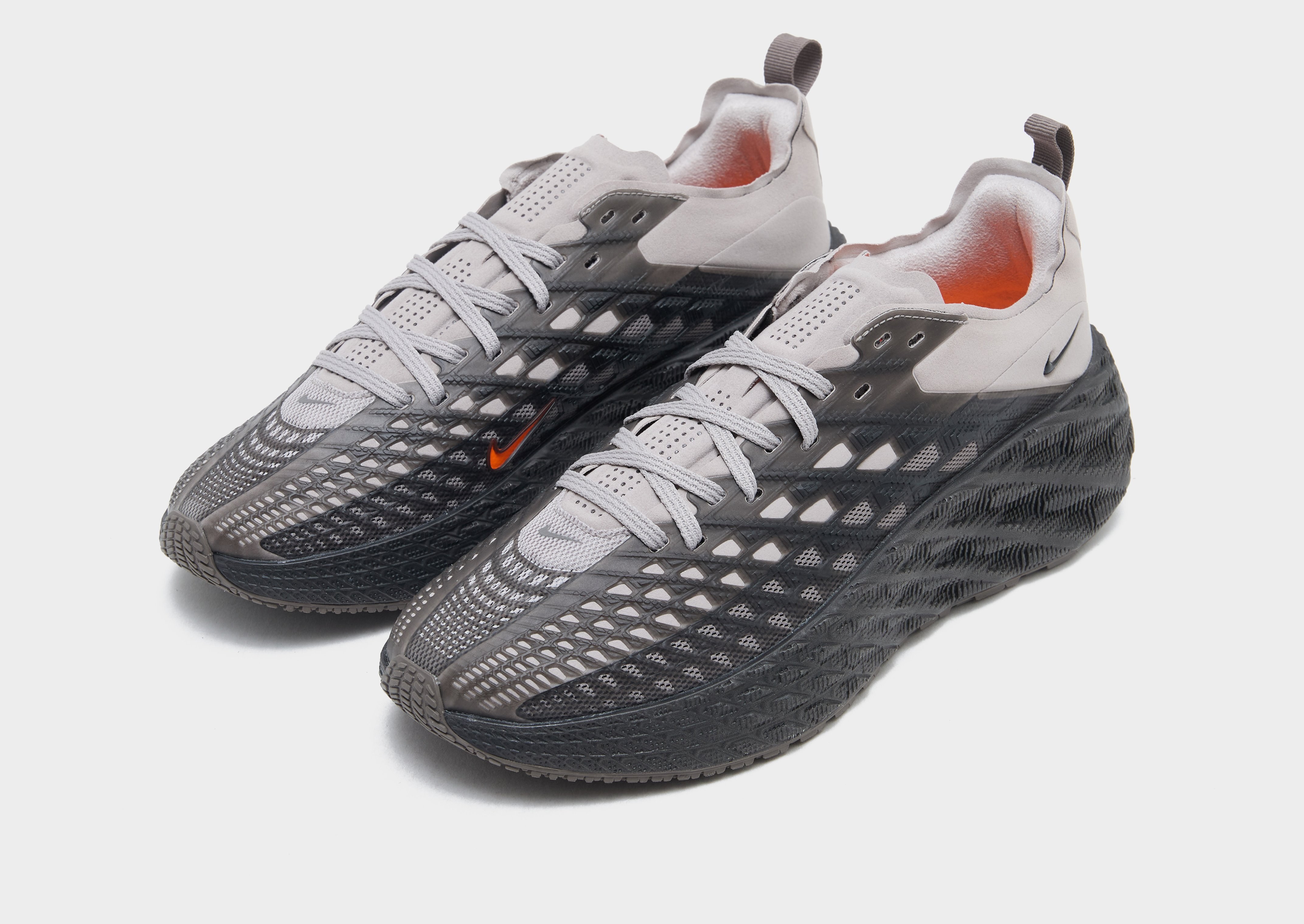 Nike Ava Edge