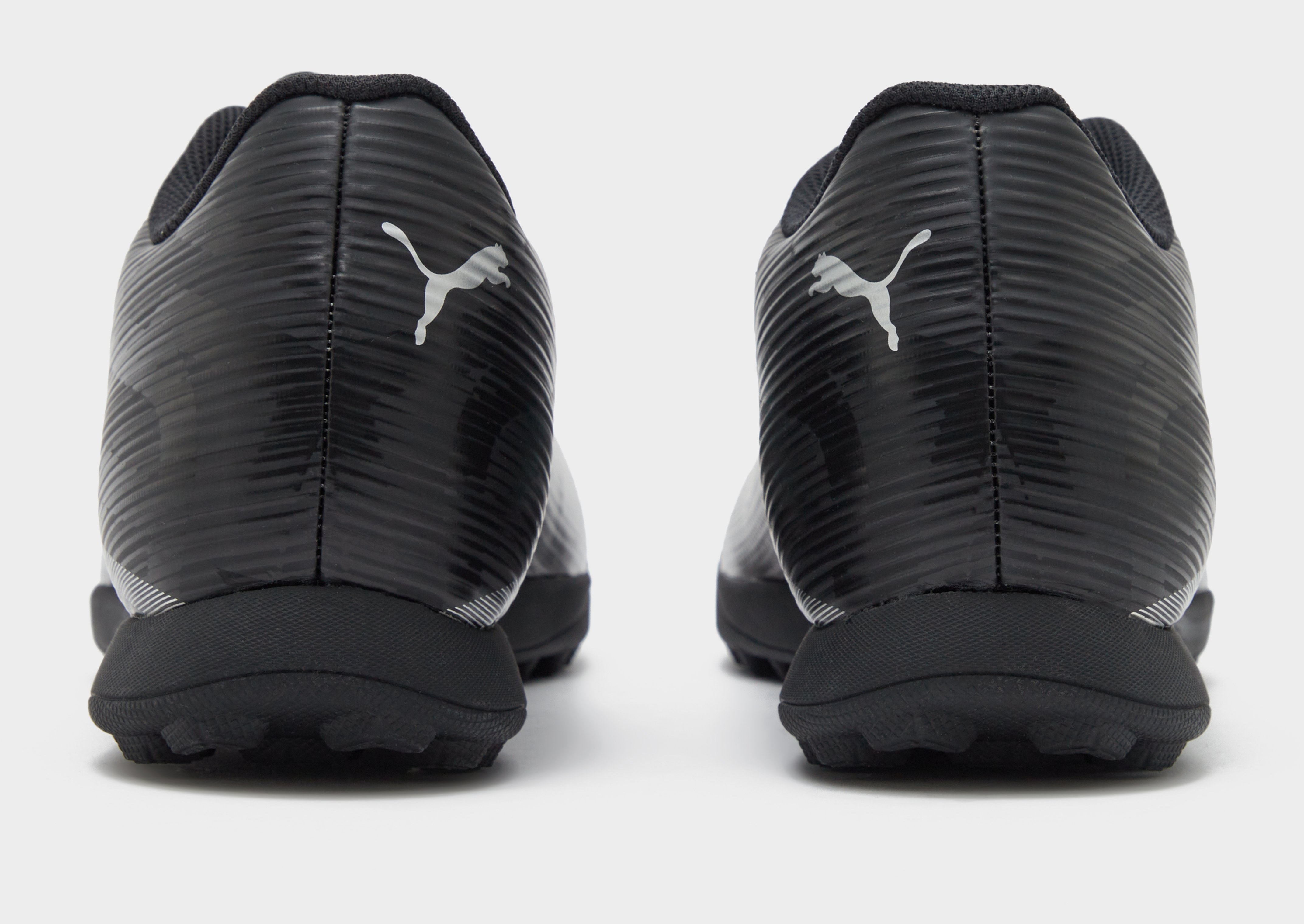 PUMA ULTRA 7 Play TT