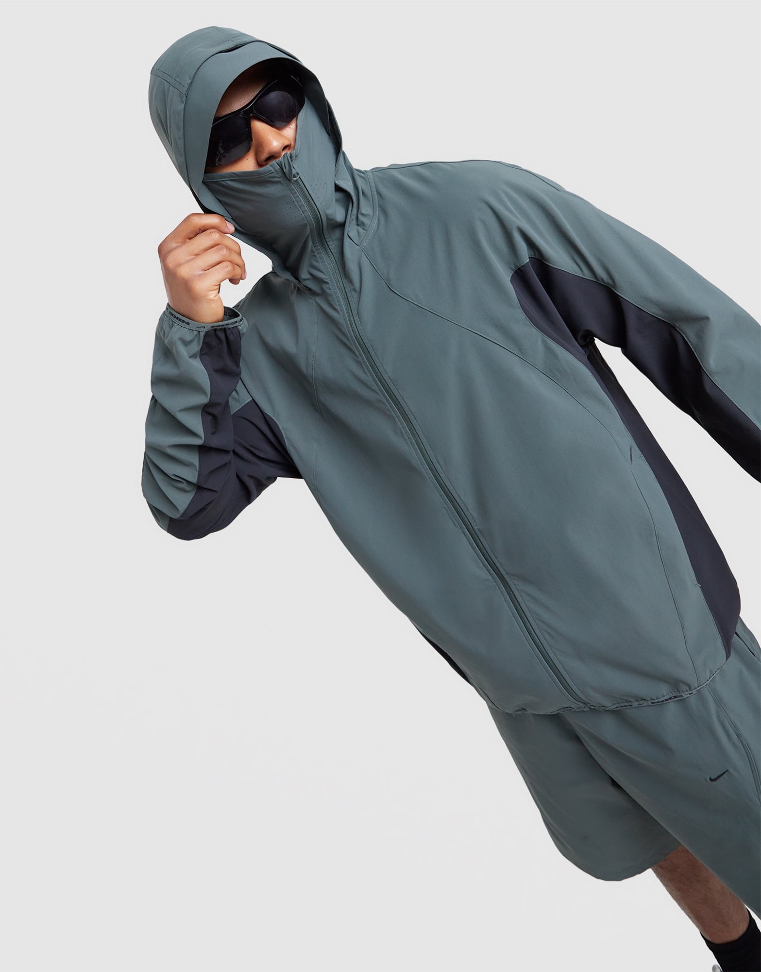 Nike Tech Helios Full Zip Jacket