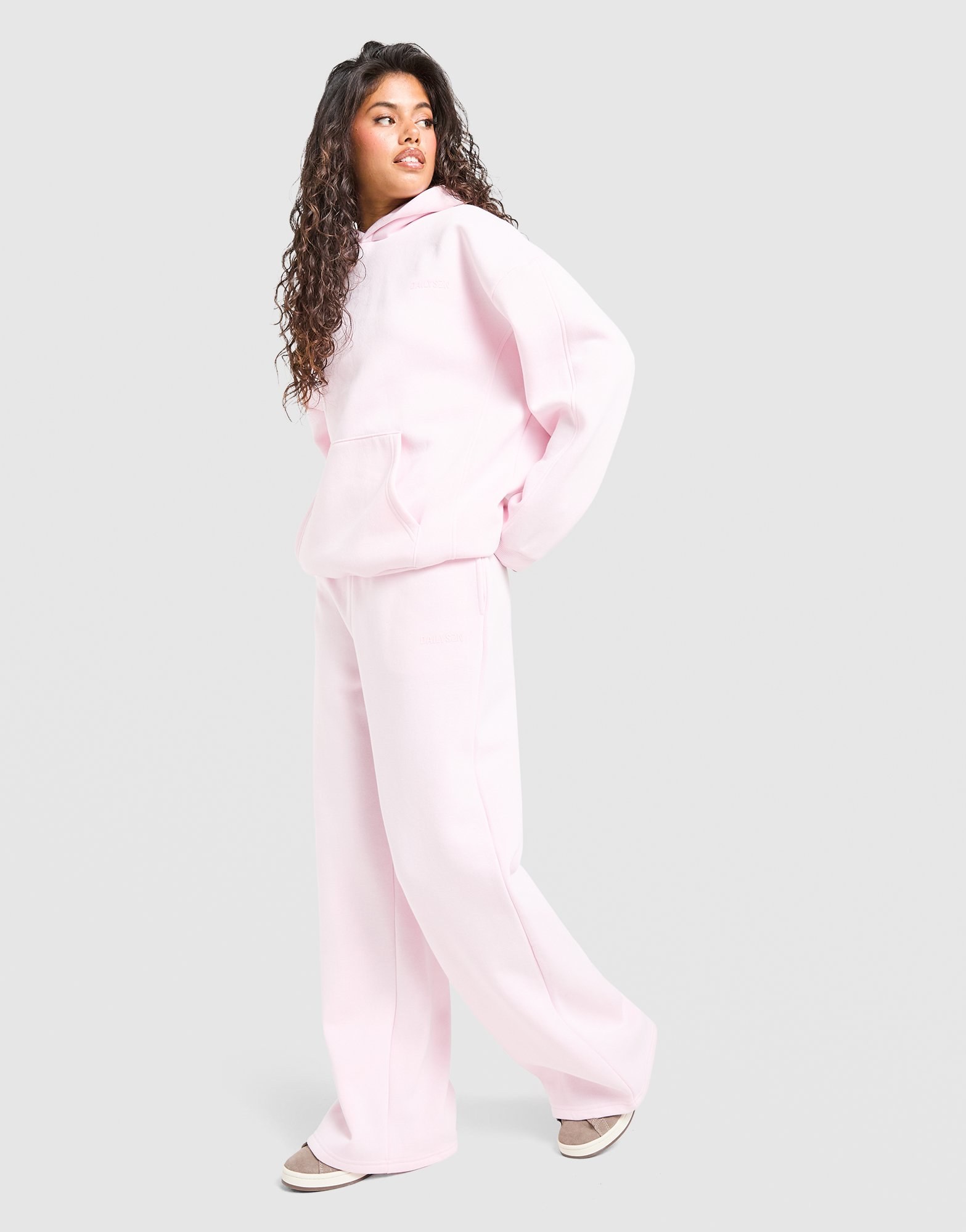 DAILYSZN Toasted Wide Leg Jogginghose
