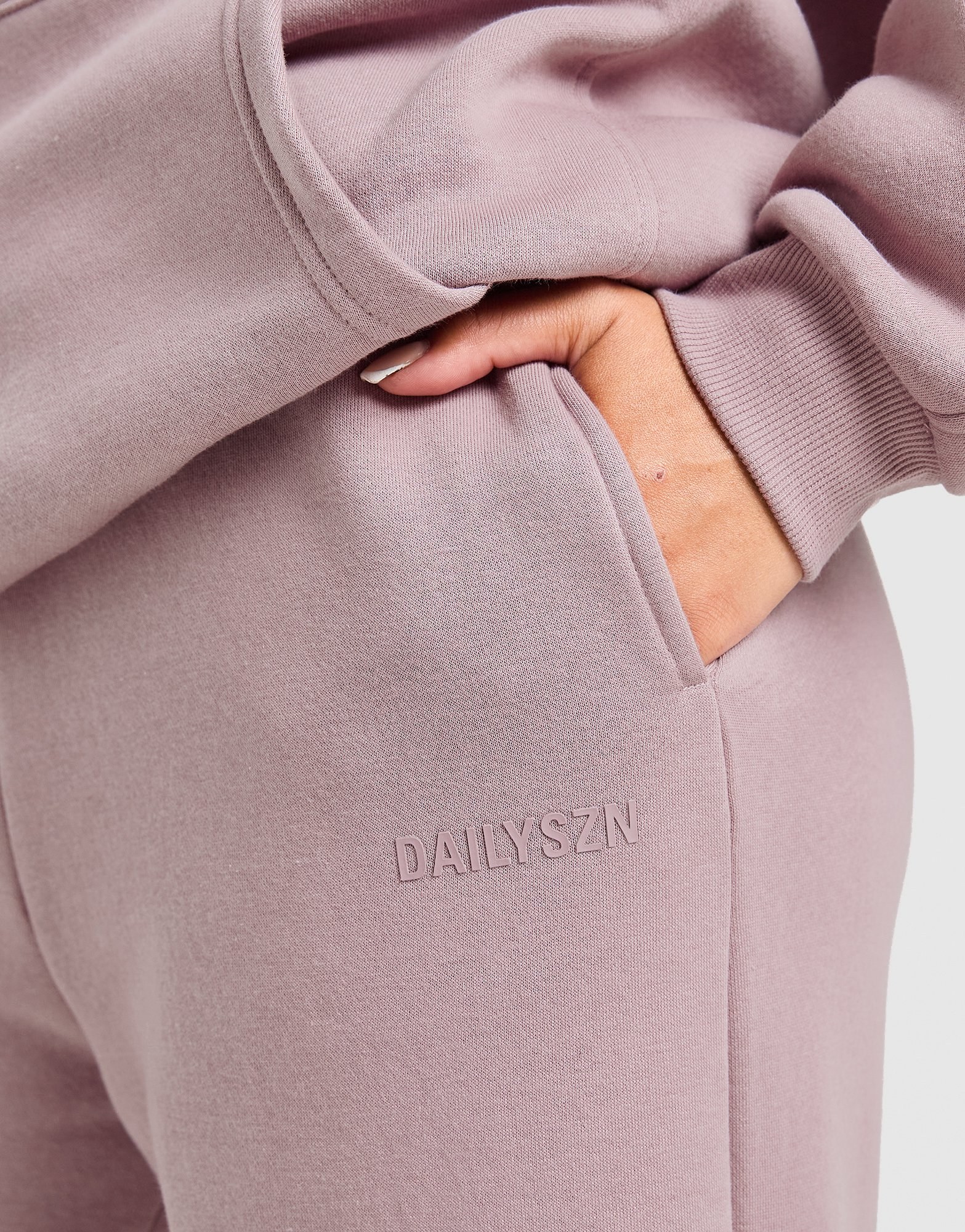 DAILYSZN Toasted Wide Leg Jogginghose