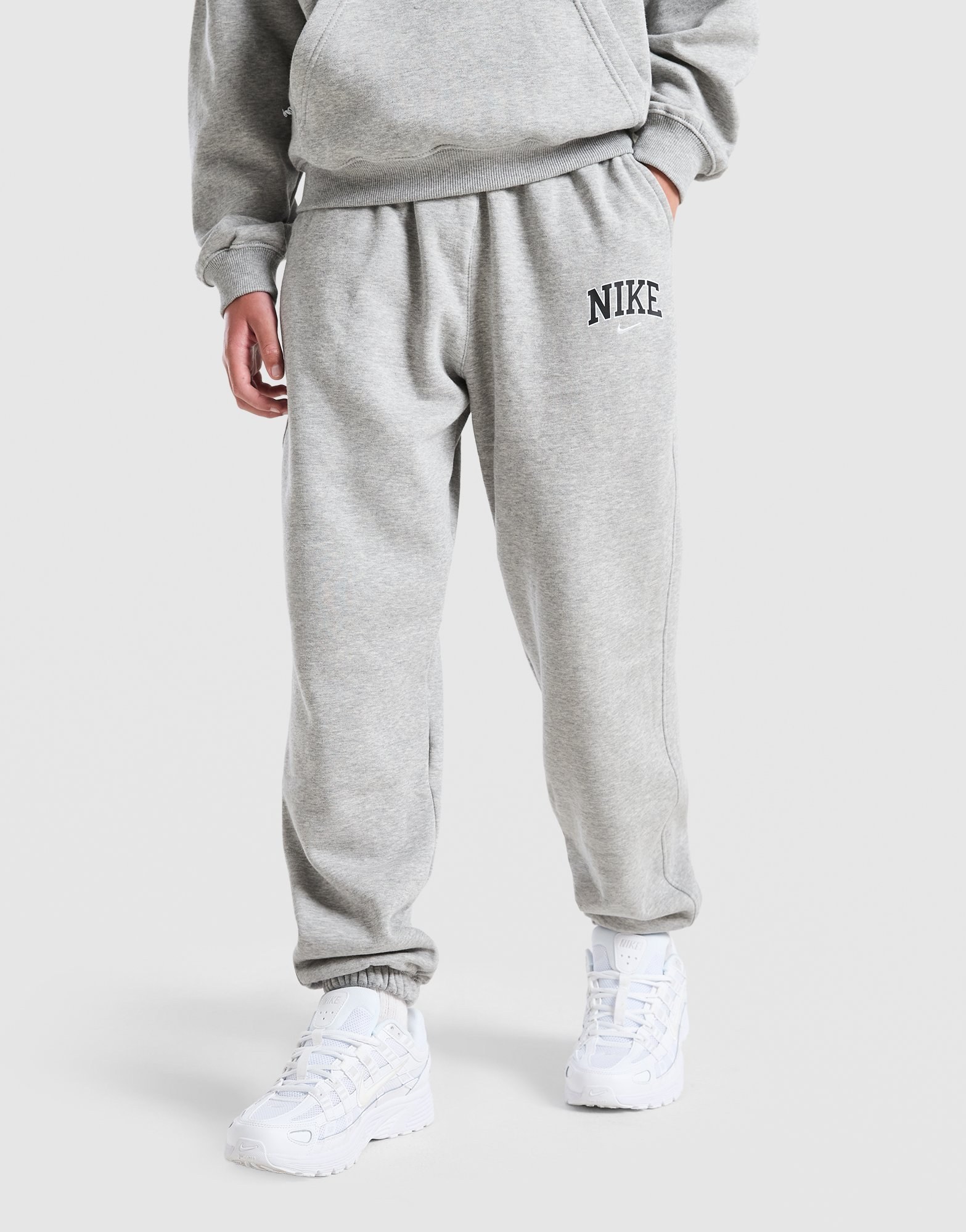 Nike Varsity Graphic Jogginghose Kinder