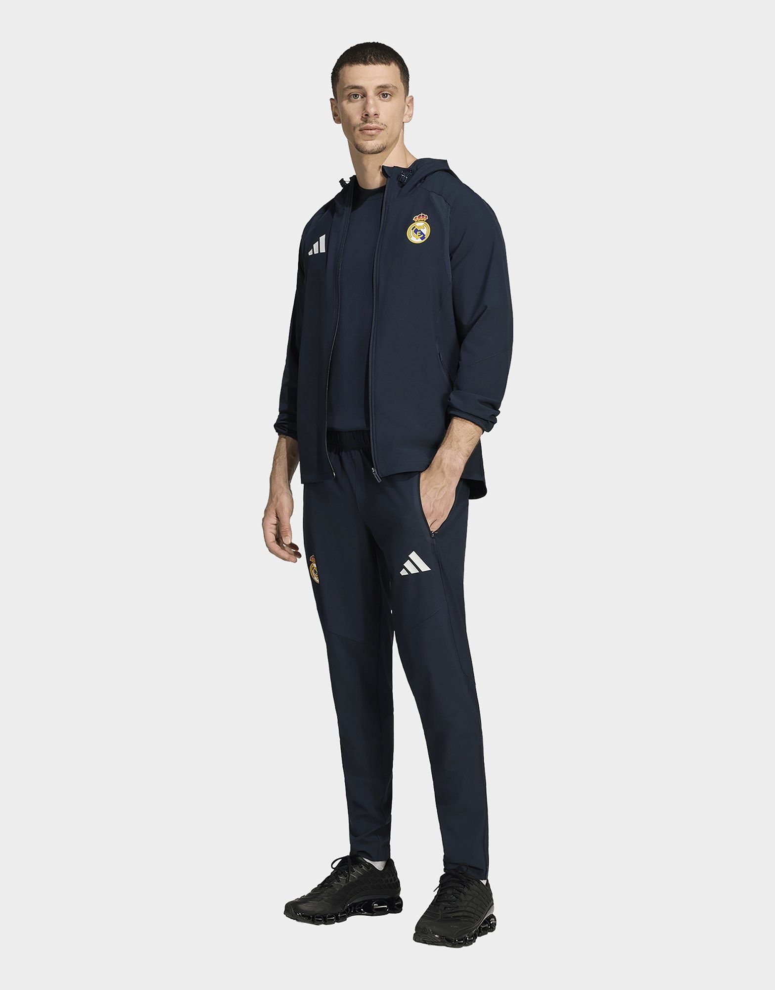 adidas Real Madrid Tiro Travel Windbreaker, Durchgehender Reißverschluss