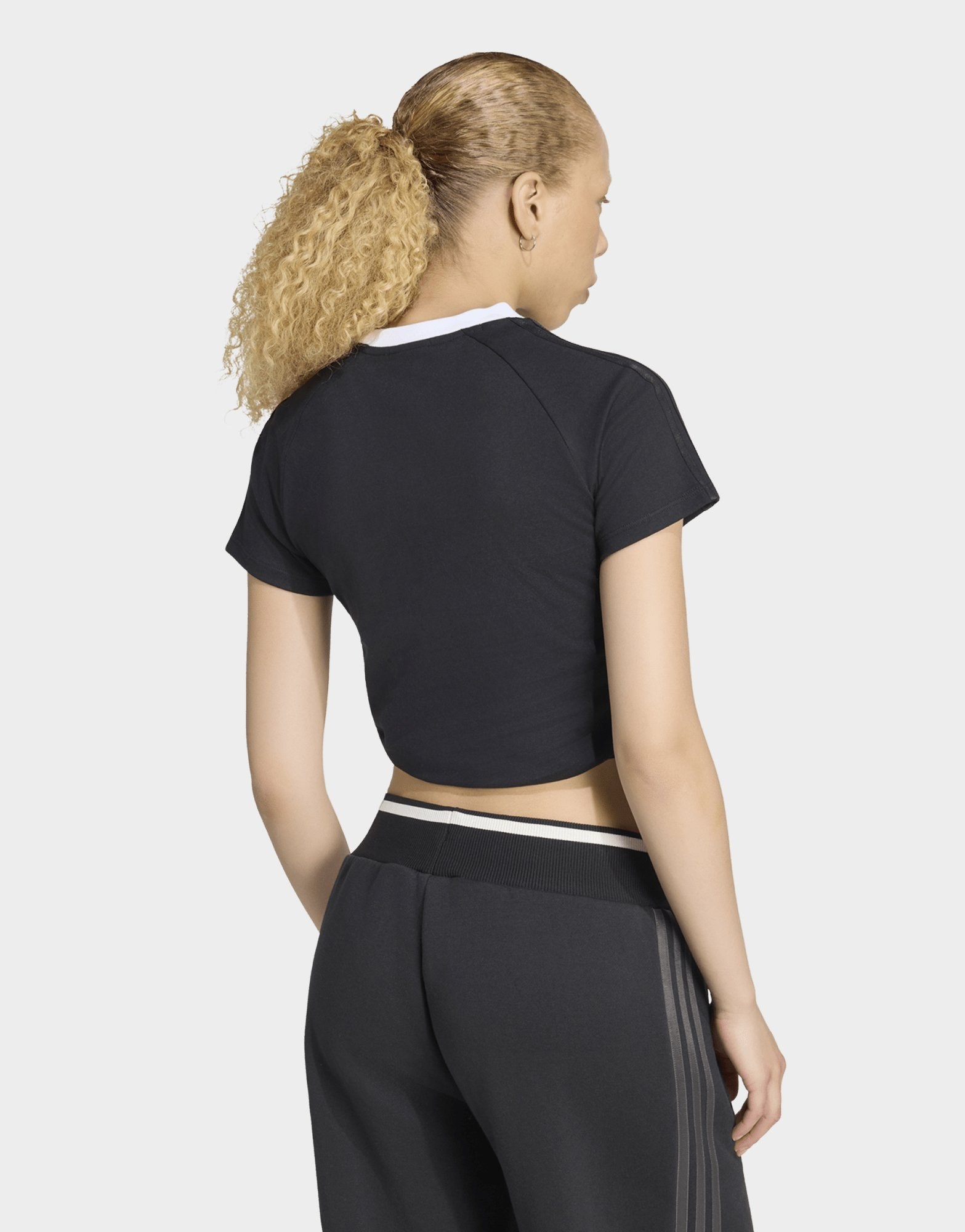 adidas Originals Adiluna Season 2 X Jennie T-shirt, Mehrlagig