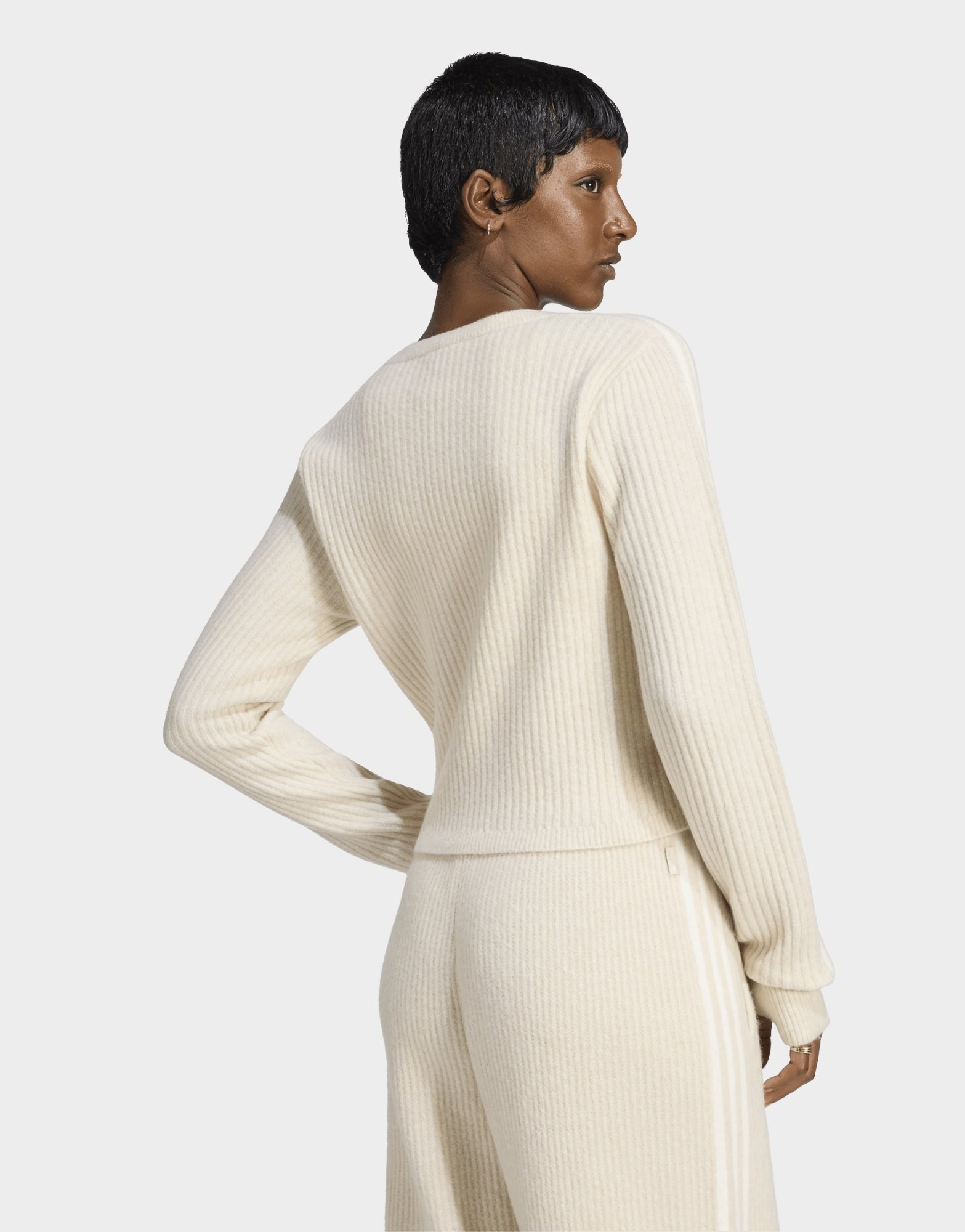 adidas Originals Adiluna Season 2 X Jennie Strickjacke, Wickeldesign