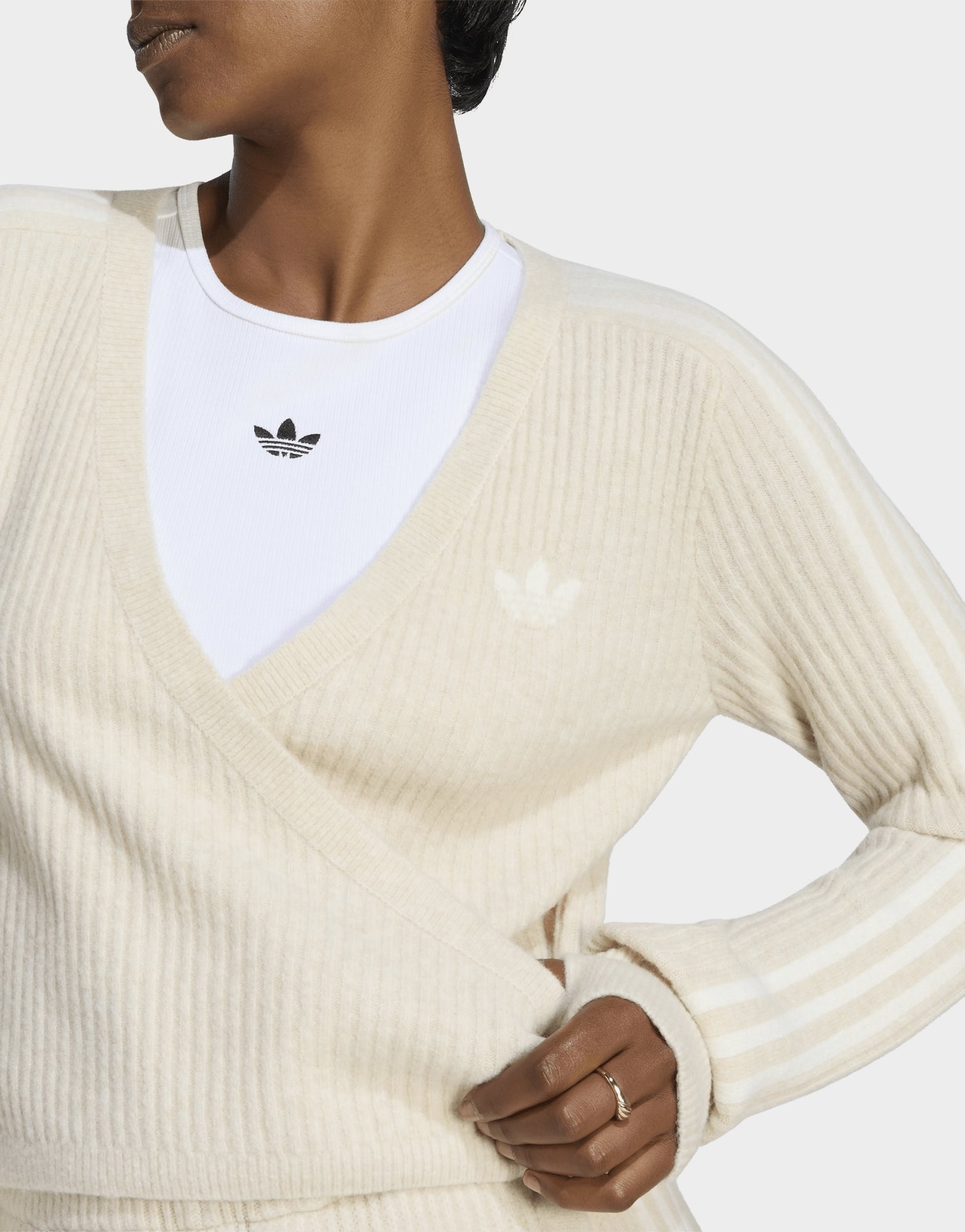 adidas Originals Adiluna Season 2 X Jennie Strickjacke, Wickeldesign