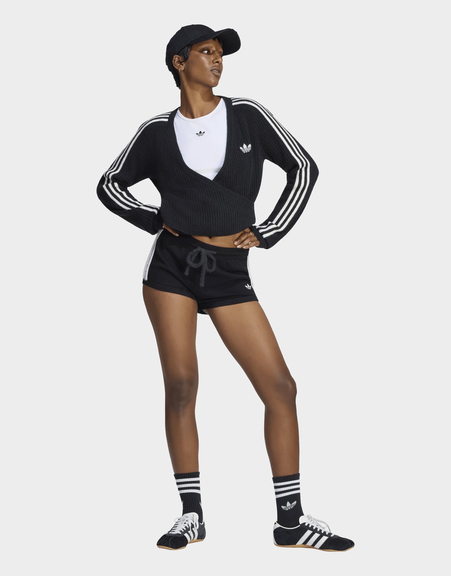 adidas Originals Adiluna Season 2 X Jennie Strickjacke, Wickeldesign