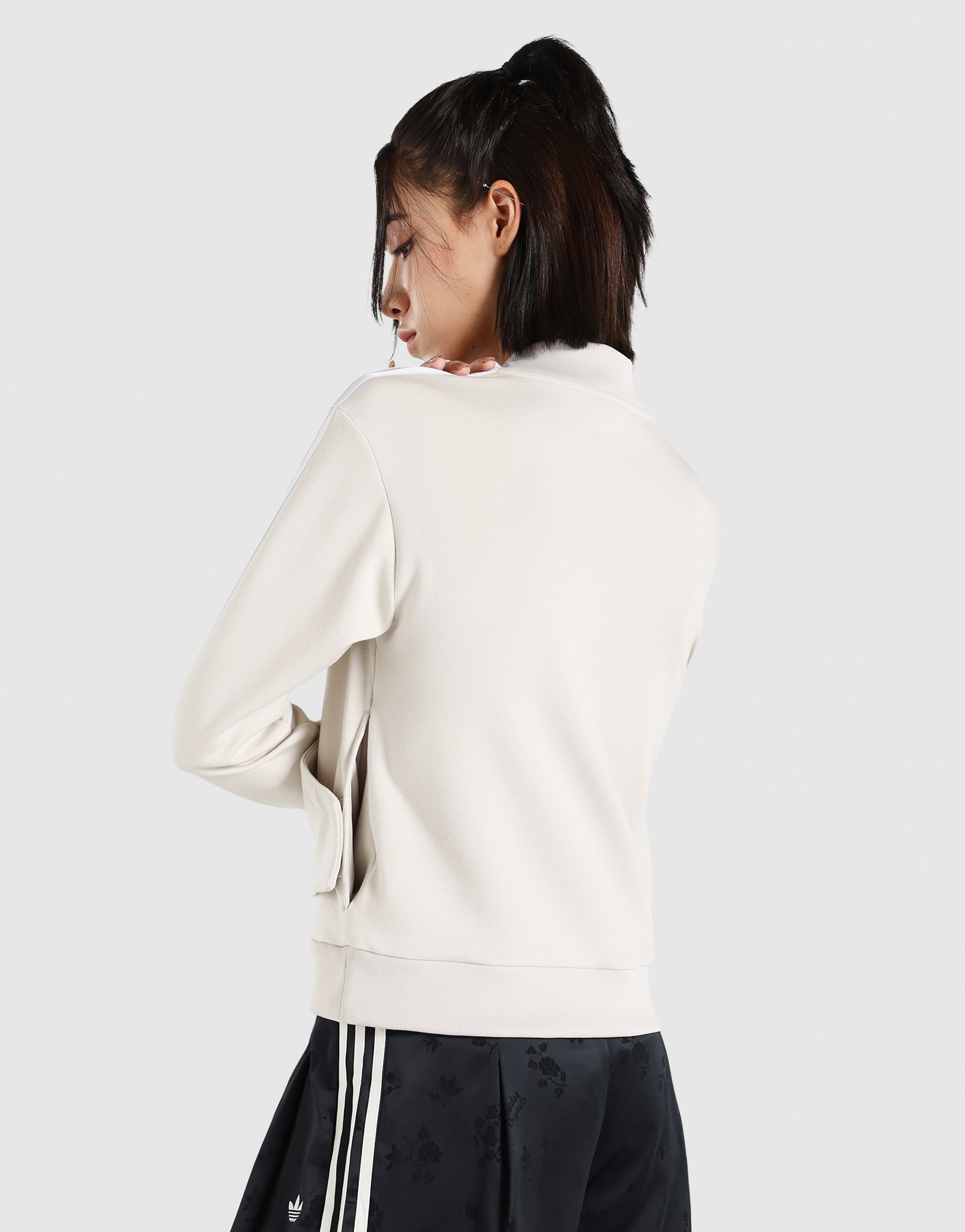 adidas Originals Adiluna Season 2 Superstar Originals Jacke, Wickeldesign
