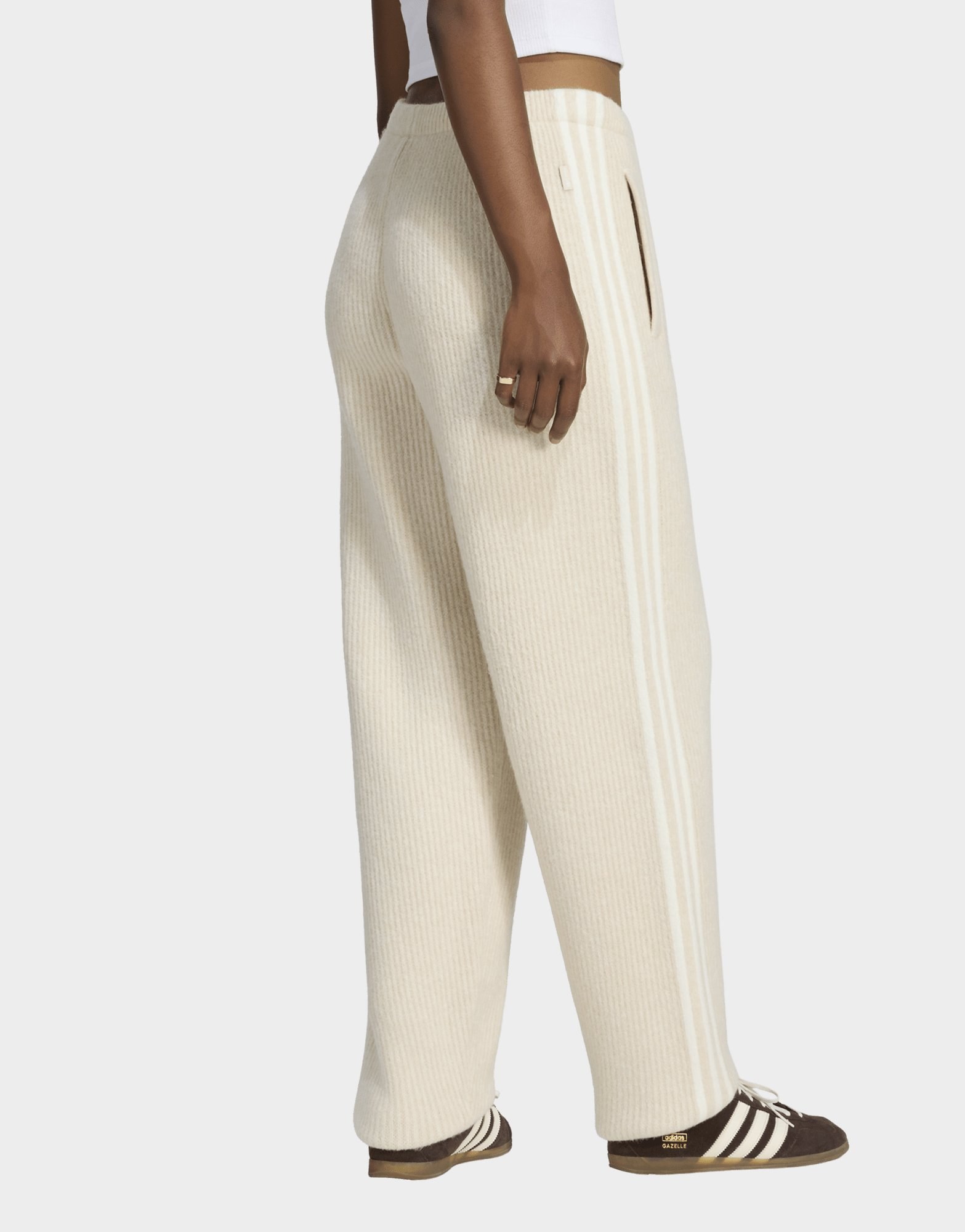 adidas Originals Adiluna Season 2 X Jennie Strickhose, Weites Bein